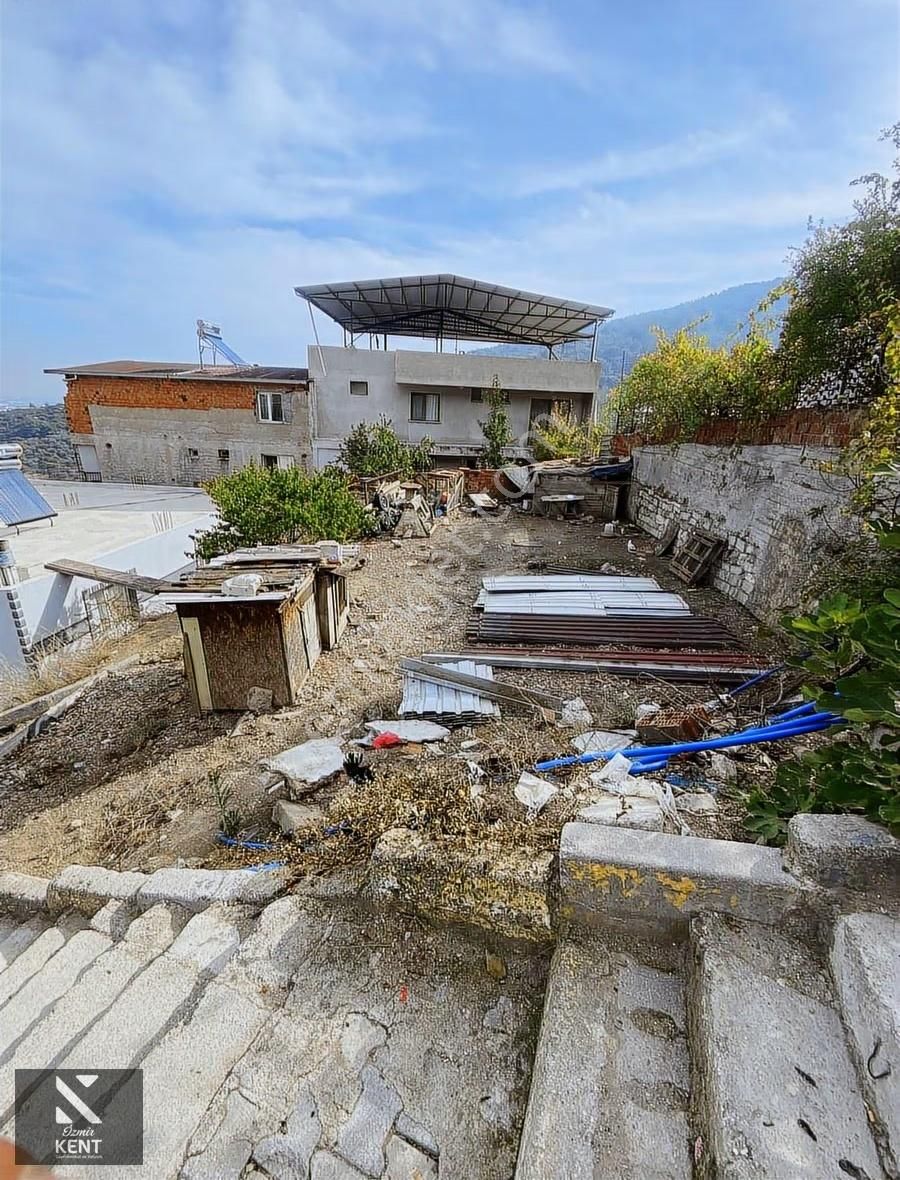 Kemalpaşa Kızılüzüm'de Satılık 247 M2 Arsa