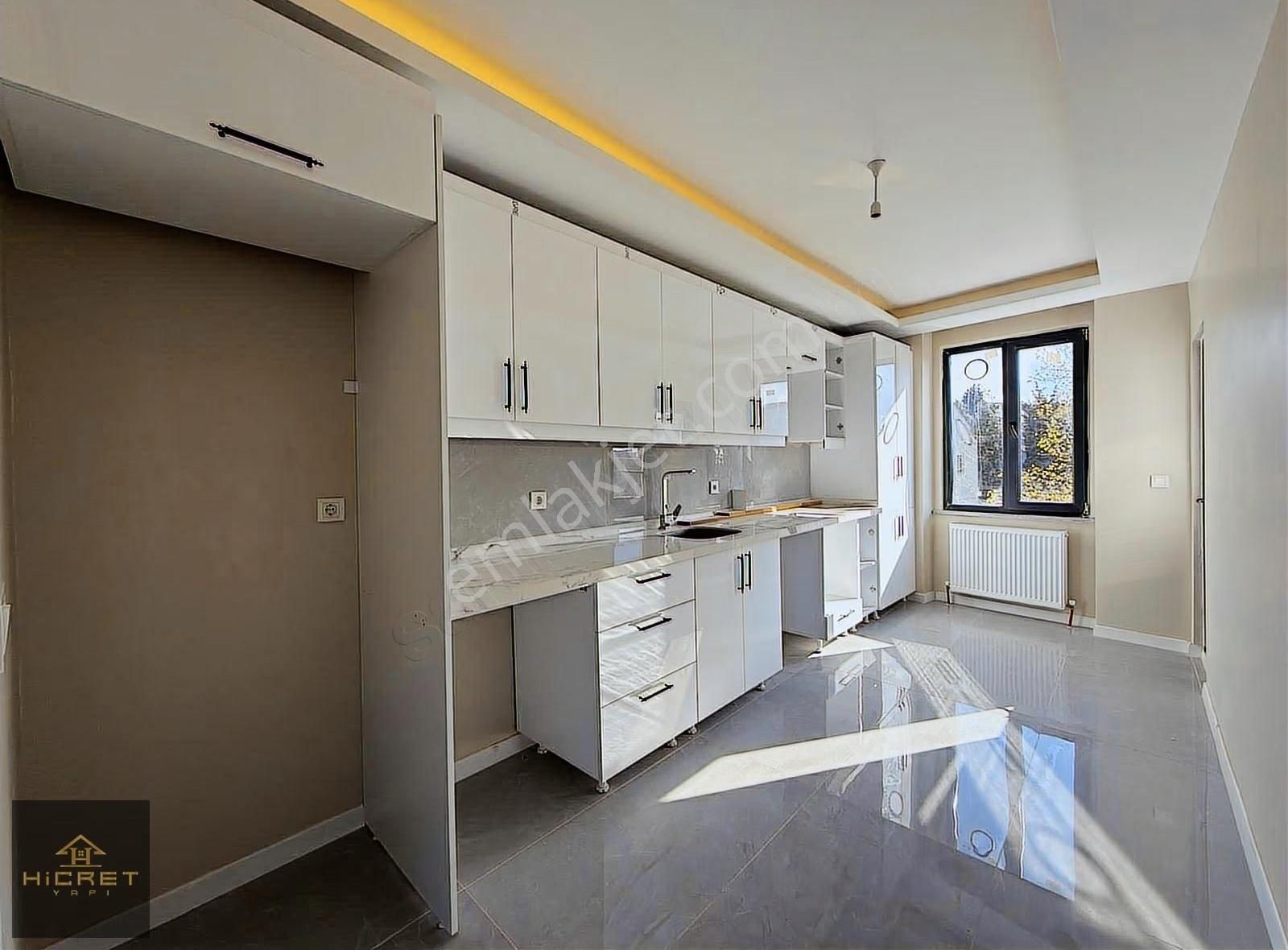 Hicret'den Habipler Mh'de 4+1 150 M² 4 Cepheli Ara Kat Daire ...