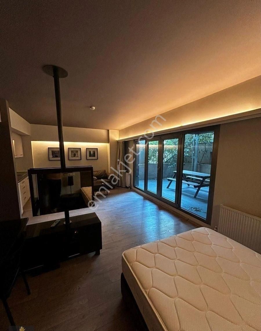 Dikilitaş'ta Kiralık 1+0 Eşyalı Bahçeli Geniş Stüdyo Daire - Görsel 2