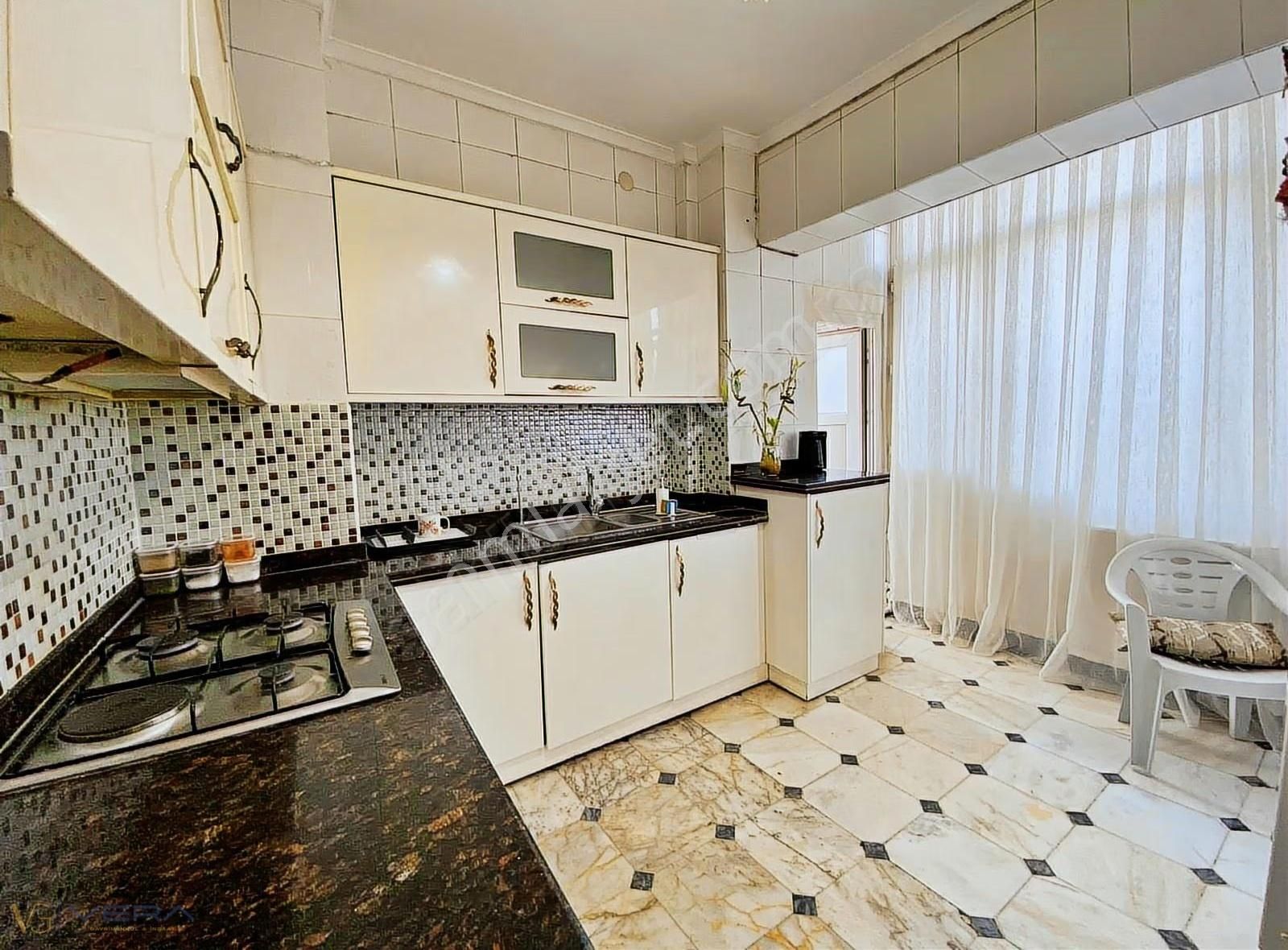 Kavaklık'da Merkezi Konumda Bakımlı Satılık 3+1 Daire - Görsel 24