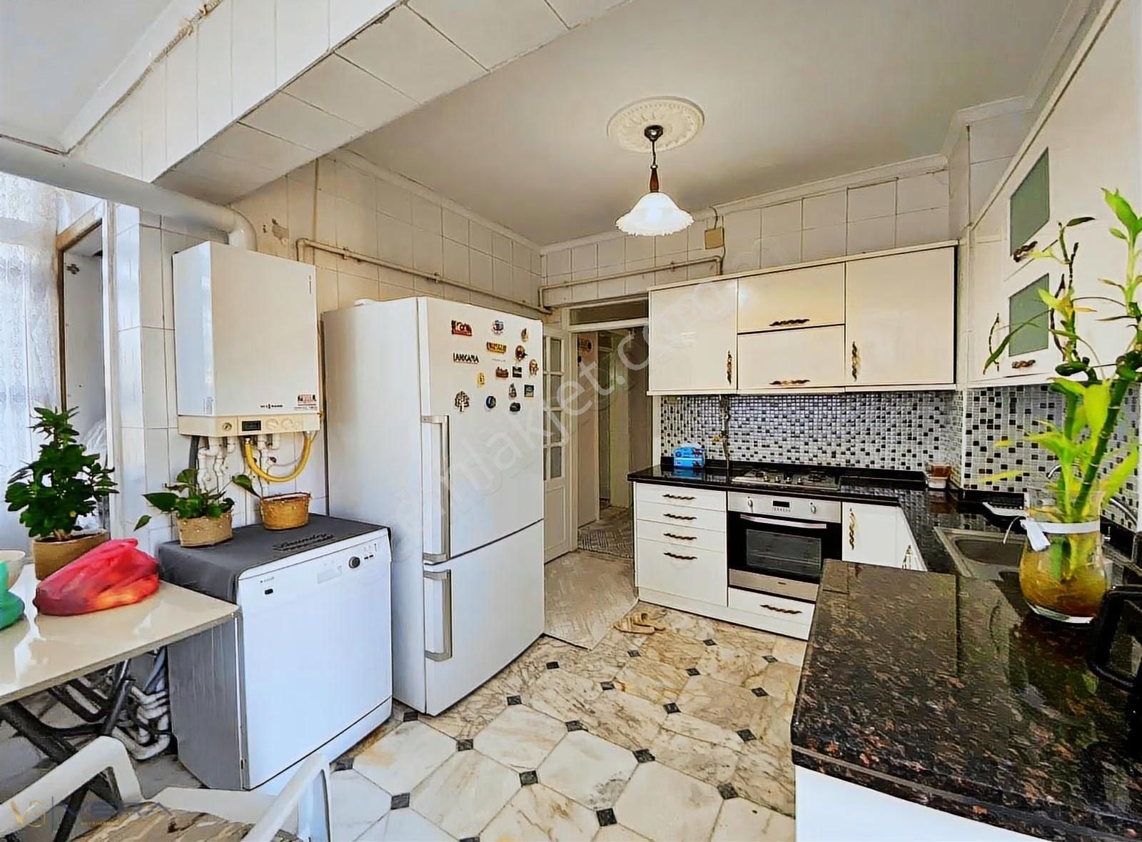 Kavaklık'da Merkezi Konumda Bakımlı Satılık 3+1 Daire - Görsel 21