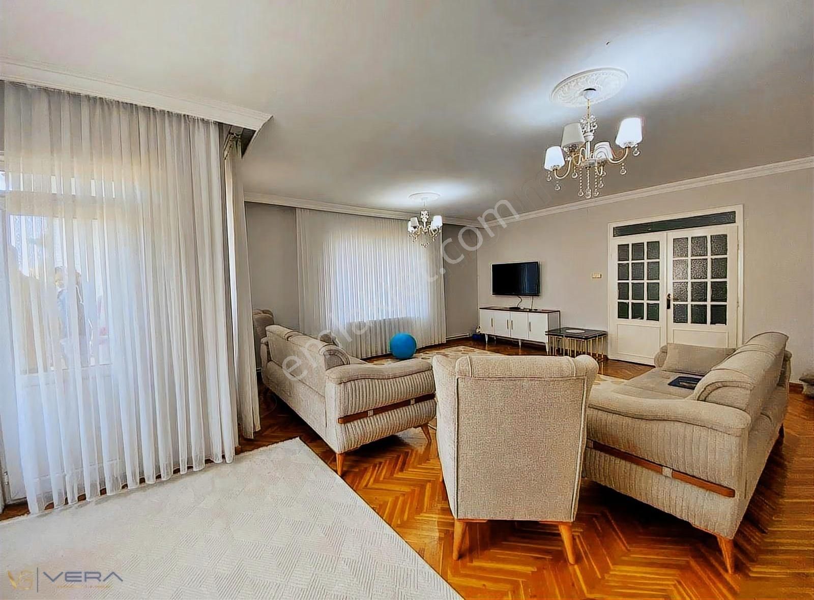 Kavaklık'da Merkezi Konumda Bakımlı Satılık 3+1 Daire - Görsel 14