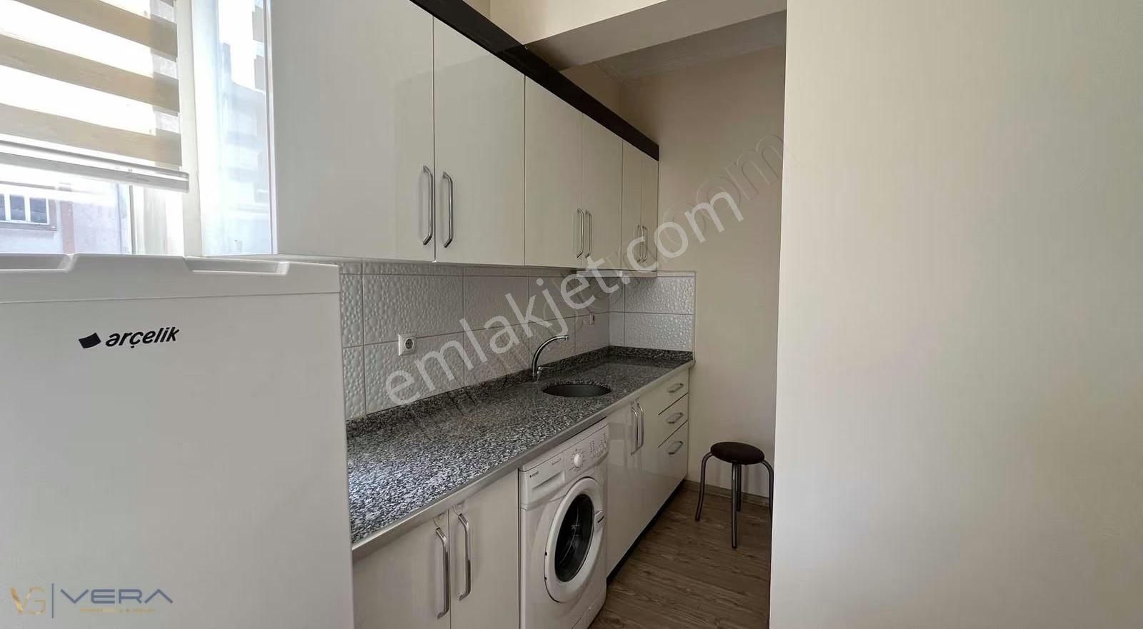 Çarşı Merkez'de 1+1 Kiralık Balkonlu Stüdyo Daire - Görsel 3