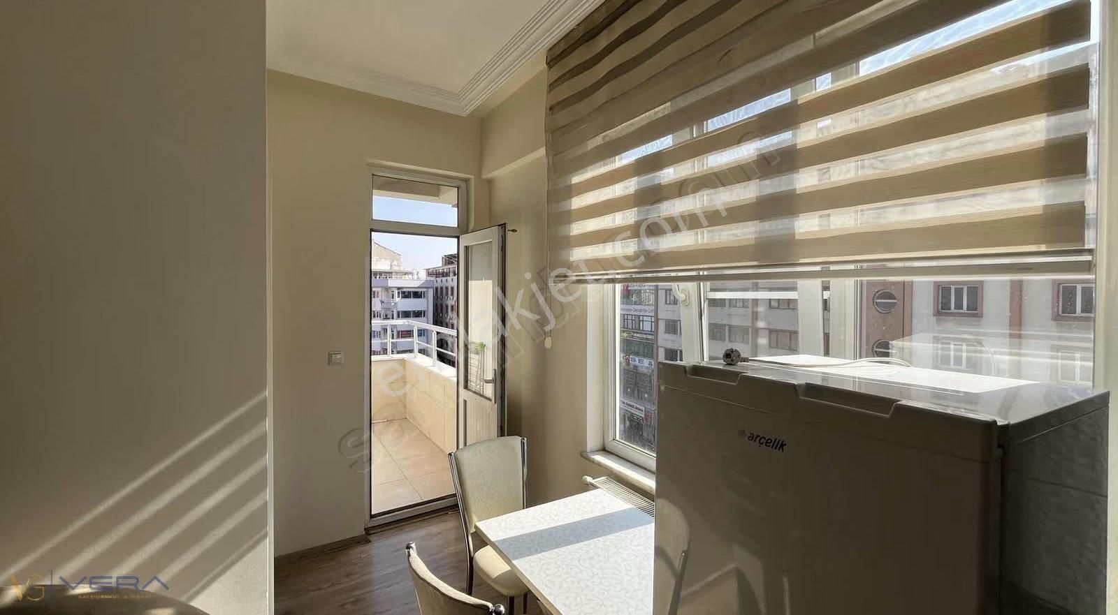 Çarşı Merkez'de 1+1 Kiralık Balkonlu Stüdyo Daire - Görsel 5