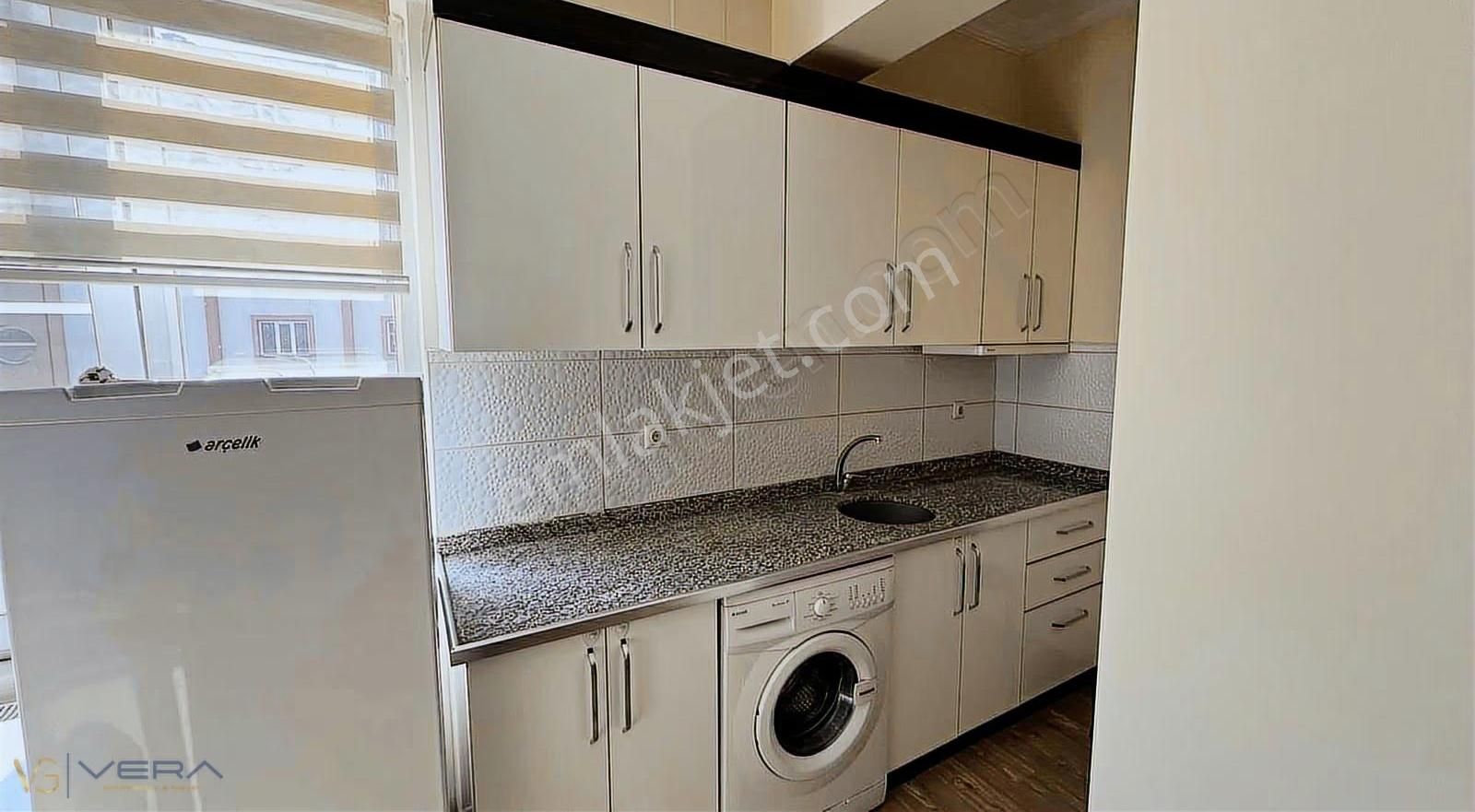 Çarşı Merkez'de 1+1 Kiralık Balkonlu Stüdyo Daire - Görsel 4