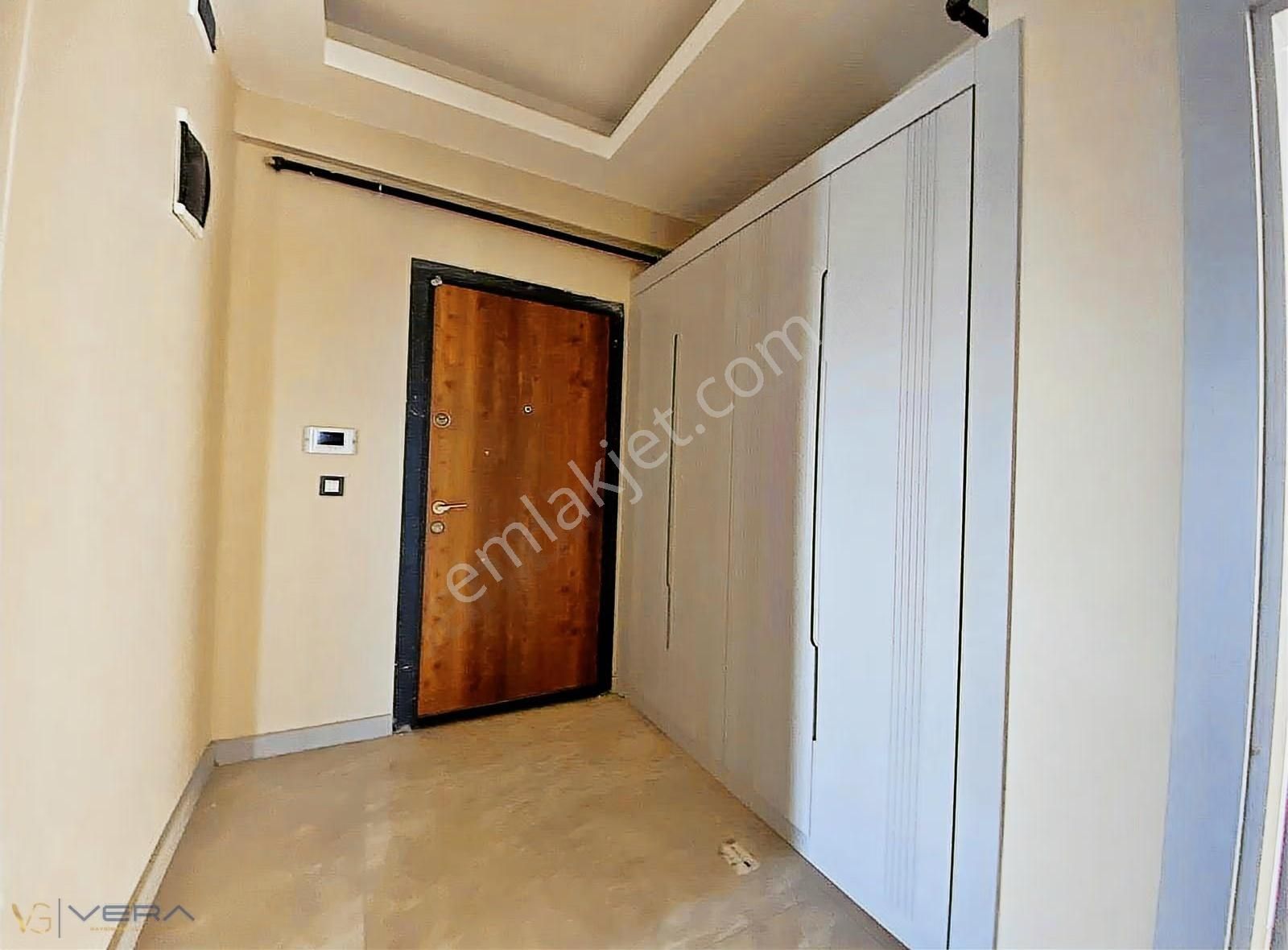 Vera'dan Abdulhamithan'da Satılık 3.5+1 Fırsat Daire - Görsel 12