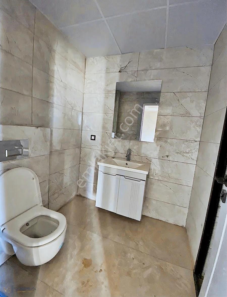 Vera'dan Abdulhamithan'da Satılık 3.5+1 Fırsat Daire - Görsel 3