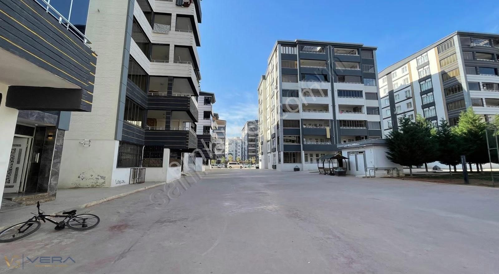 İbn-i Sina'da 3.5+1 Kat Bahçeli Site İçi Güvenlikli Daire - Görsel 20