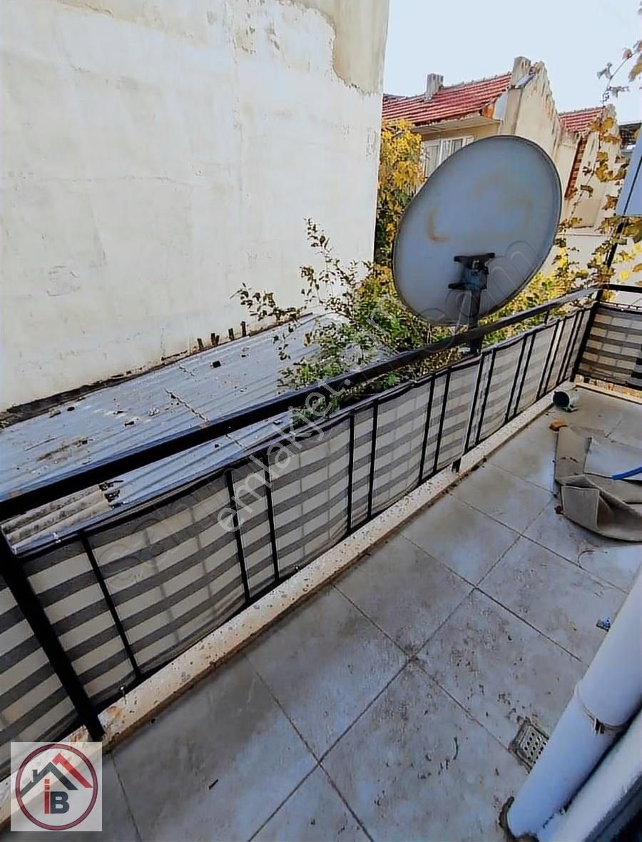 İzmir Buca Lüks Temiz Geniş Kap Mutfak Doğ Gazlı 2+1 120 Mk Köşe - Görsel 14