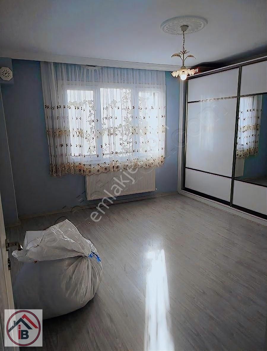 İzmir Buca Lüks Temiz Geniş Kap Mutfak Doğ Gazlı 2+1 120 Mk Köşe - Görsel 2