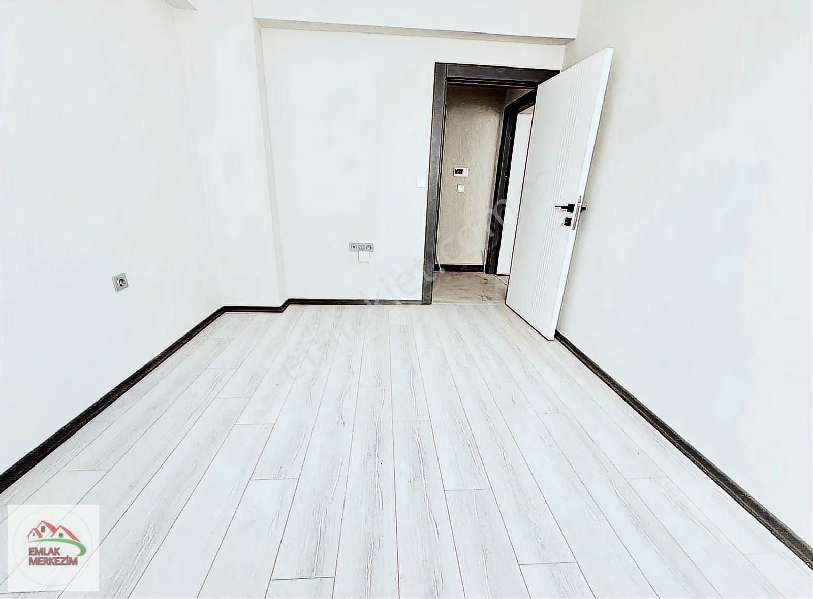Emlak Merkezim'den F.çelikte Migros Market Karşısı 2+1 Sıfır - Görsel 31