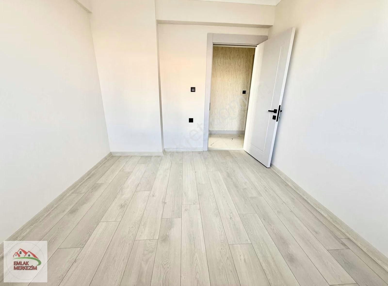 Emlak Merkezim'den 9.cadde Üstünde 3+1 Kilerli Sıfır Lüx Daire - Görsel 2