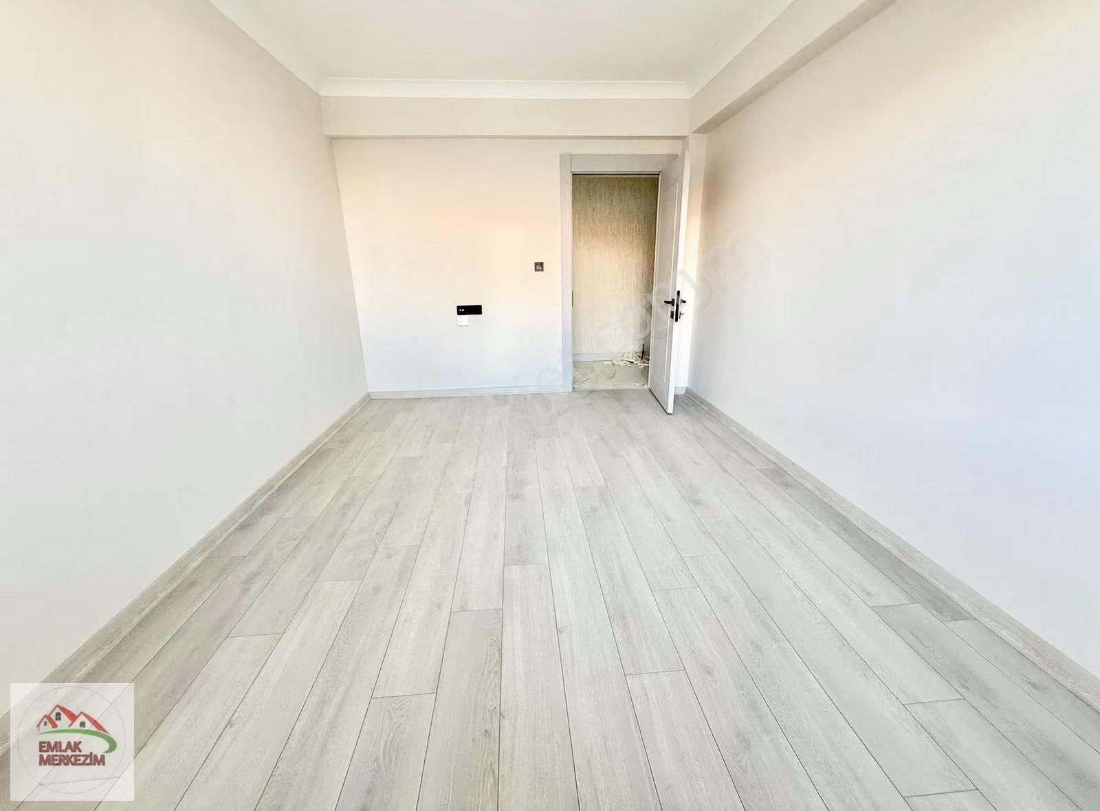 Emlak Merkezim'den 9.cadde Üstünde 3+1 Kilerli Sıfır Lüx Daire - Görsel 24
