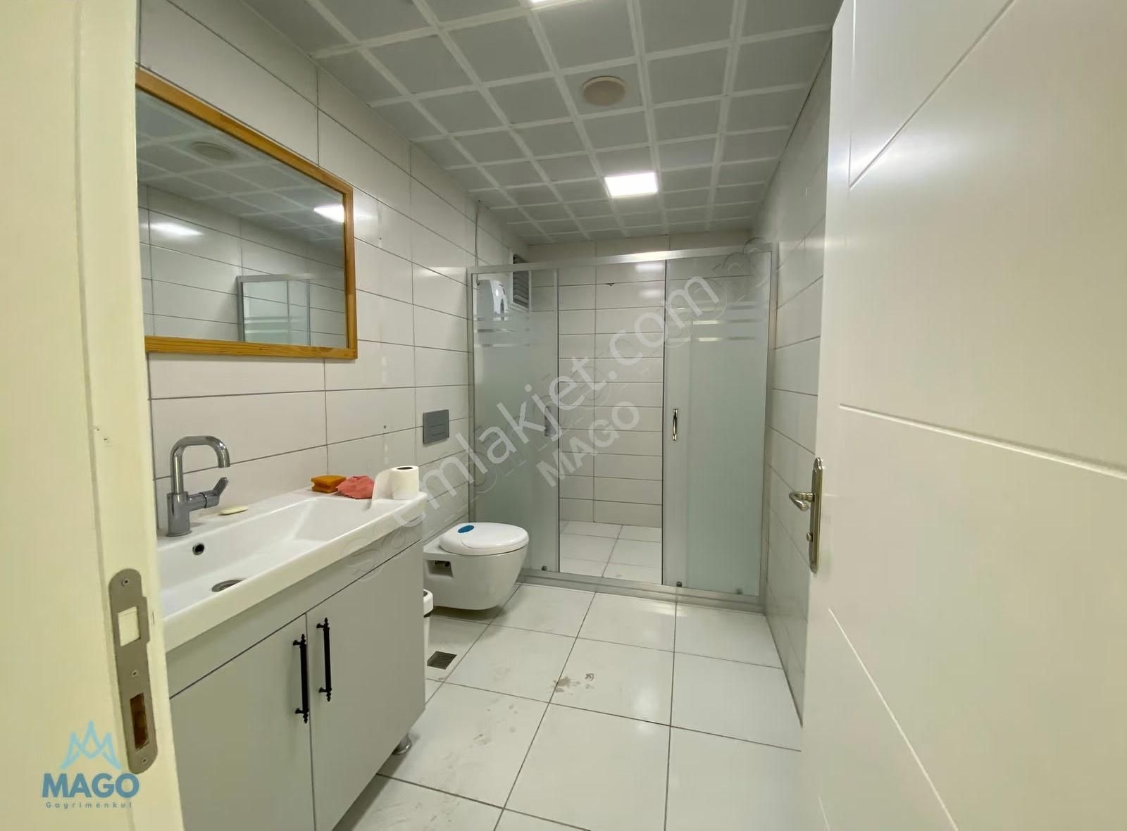 Karaca Plazada Yapılı Geniş Ferah 3+1 Kiralık Ofis - Görsel 25