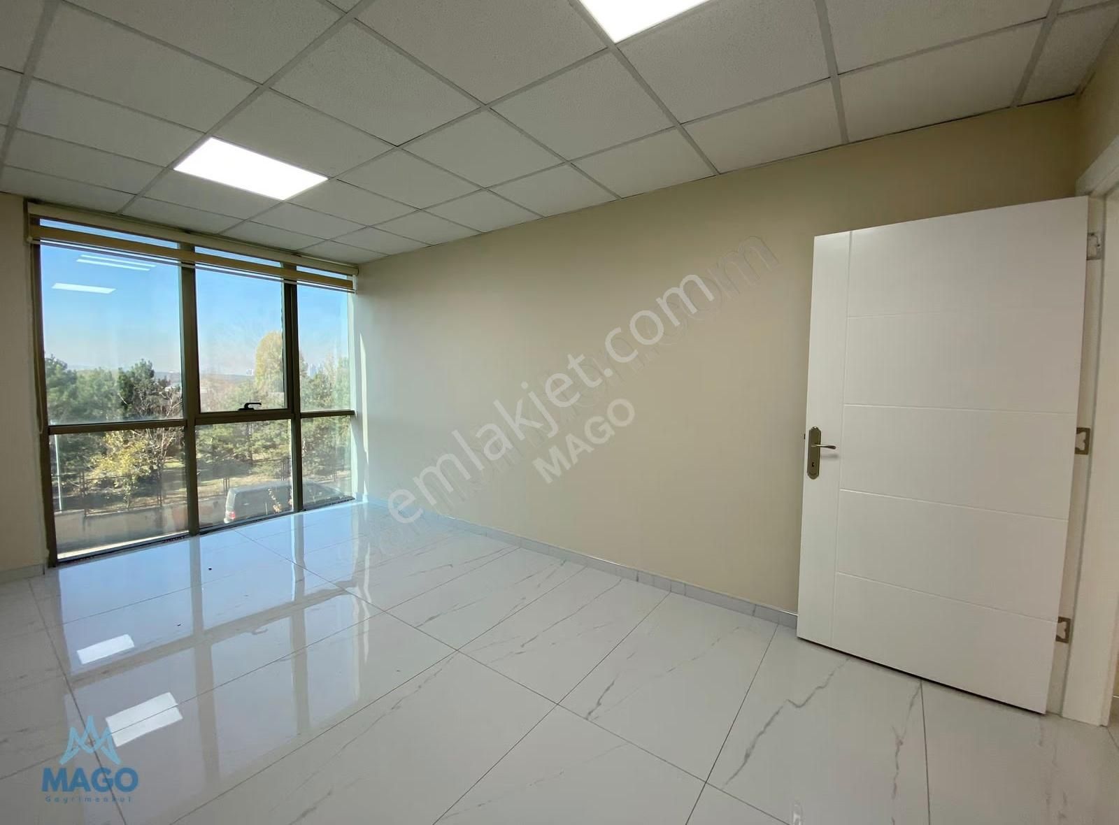 Karaca Plazada Yapılı Geniş Ferah 3+1 Kiralık Ofis - Görsel 9