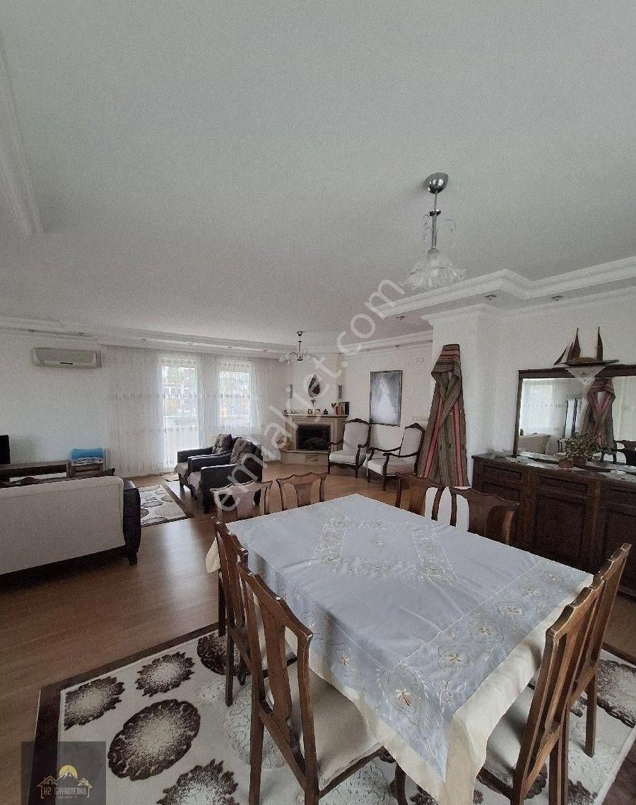 Kuşadası Ege Mahallesinde Satılık Deniz Manzaralı 4+1 Daire - Görsel 30