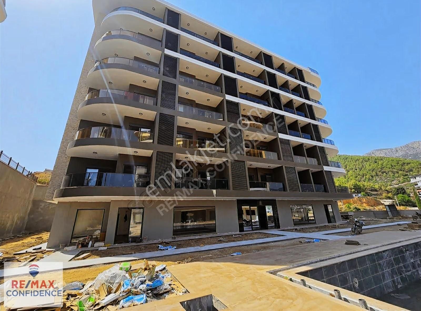 Alanya Çıplaklı Symphony Garden Sitesinde Satılık 1+1 Daire - Görsel 19