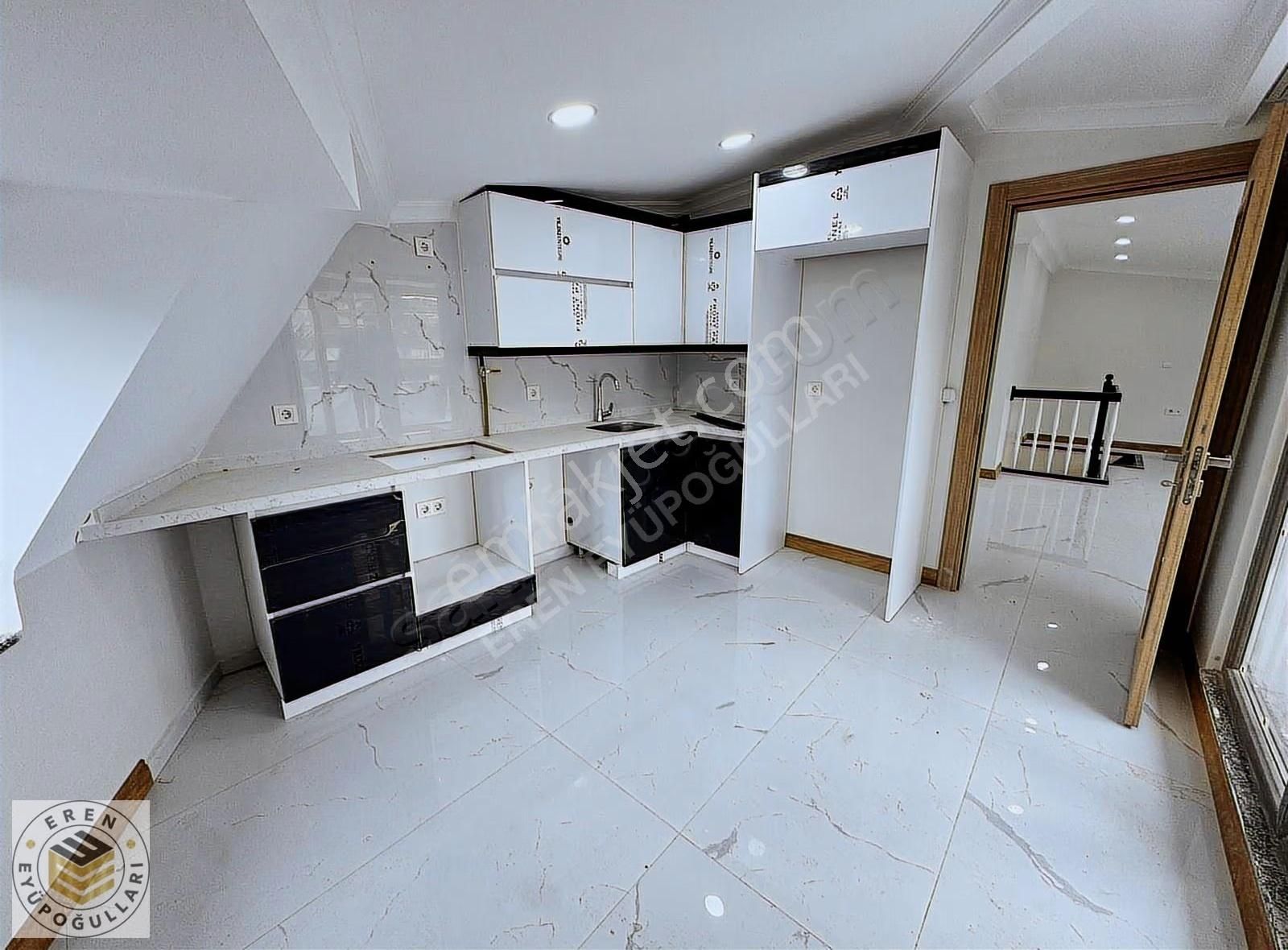 B.paşa Altıntepsi Mh. Merkezde Fırsat Lüx 4+2 212m² Dublex Daire - Görsel 2