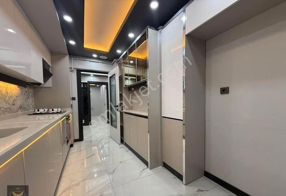Beylikdüzü Medilife Arkası Sıfır Şık Tasarımlı 2+1 Satılık Daire... - Görsel 2