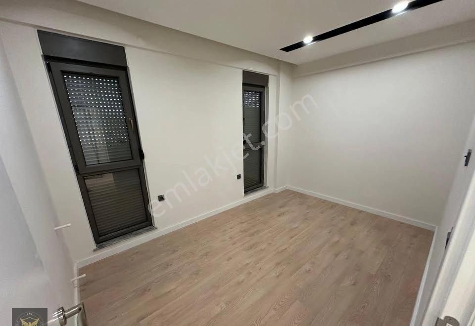 Metrobüse Komşu %70 Krediye Uygun Acil Satılık Dairemiz - Görsel 4