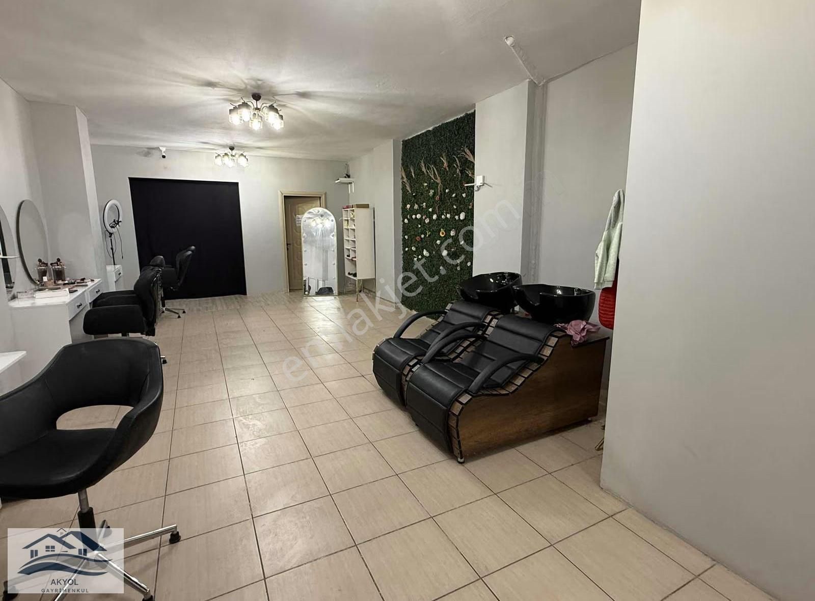 Devren Satılık Gelinlik Mağazası Ve Bayan Kuaförü - Görsel 22