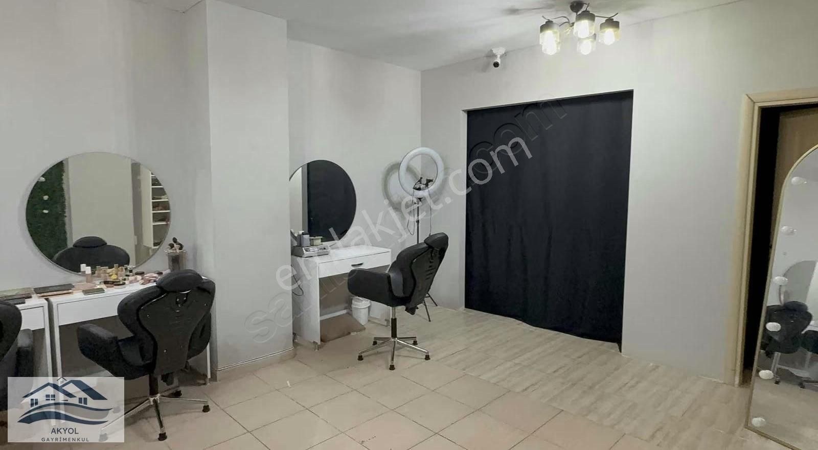 Devren Satılık Gelinlik Mağazası Ve Bayan Kuaförü - Görsel 24