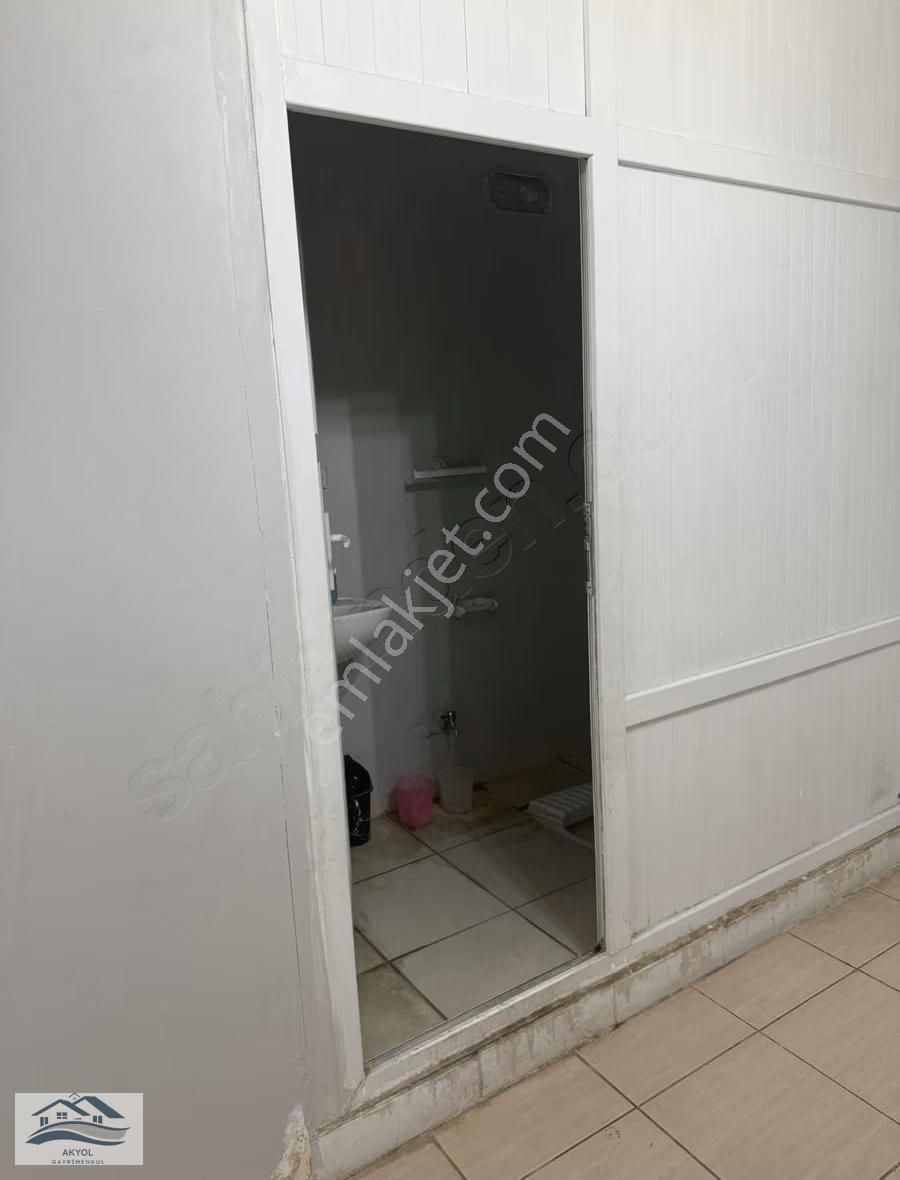 Devren Satılık Gelinlik Mağazası Ve Bayan Kuaförü - Görsel 3