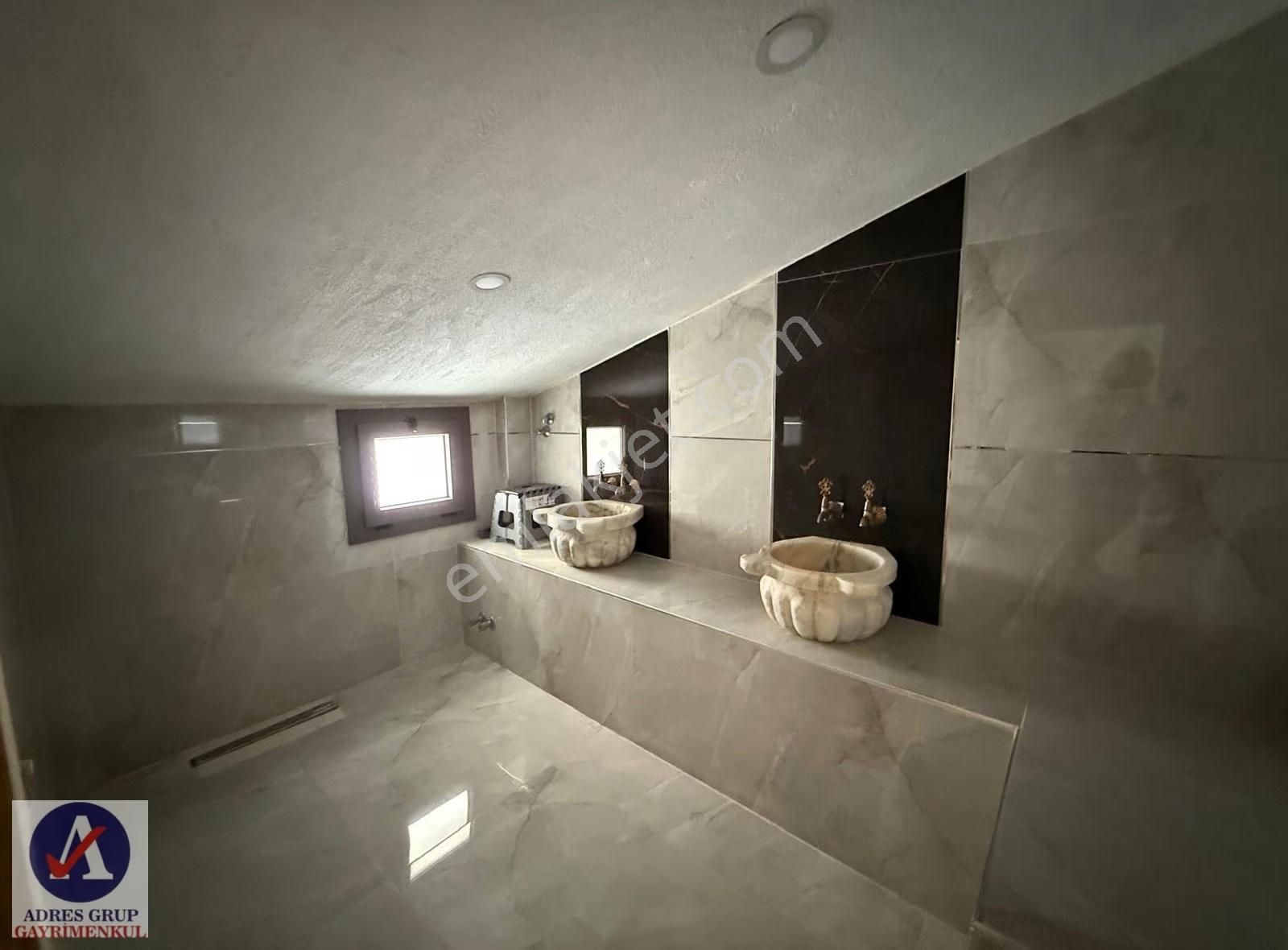 Kalabakta Deniz Manzaralı Harika Konum Acil Satılık Lüks Villa!! - Görsel 20