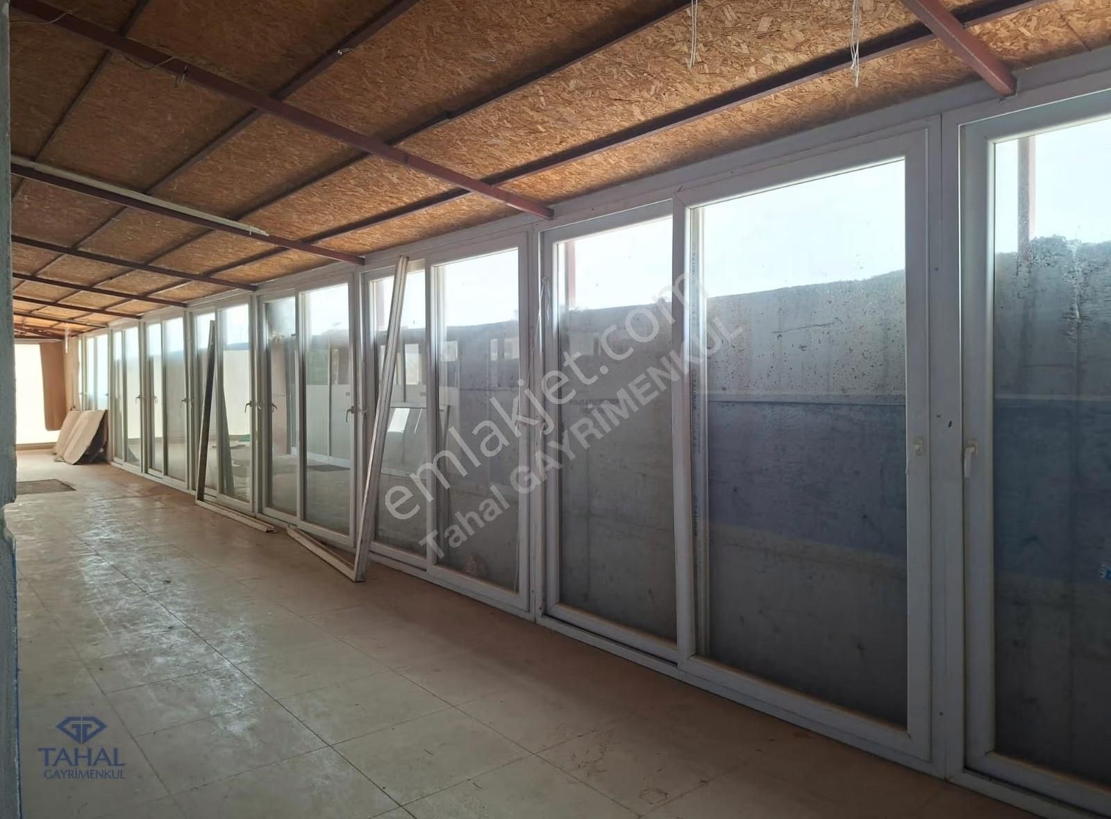 Sütçüler'de Cadde Üzeri 3 Katlı 800 M2 Kiralık Dükkan - Görsel 8