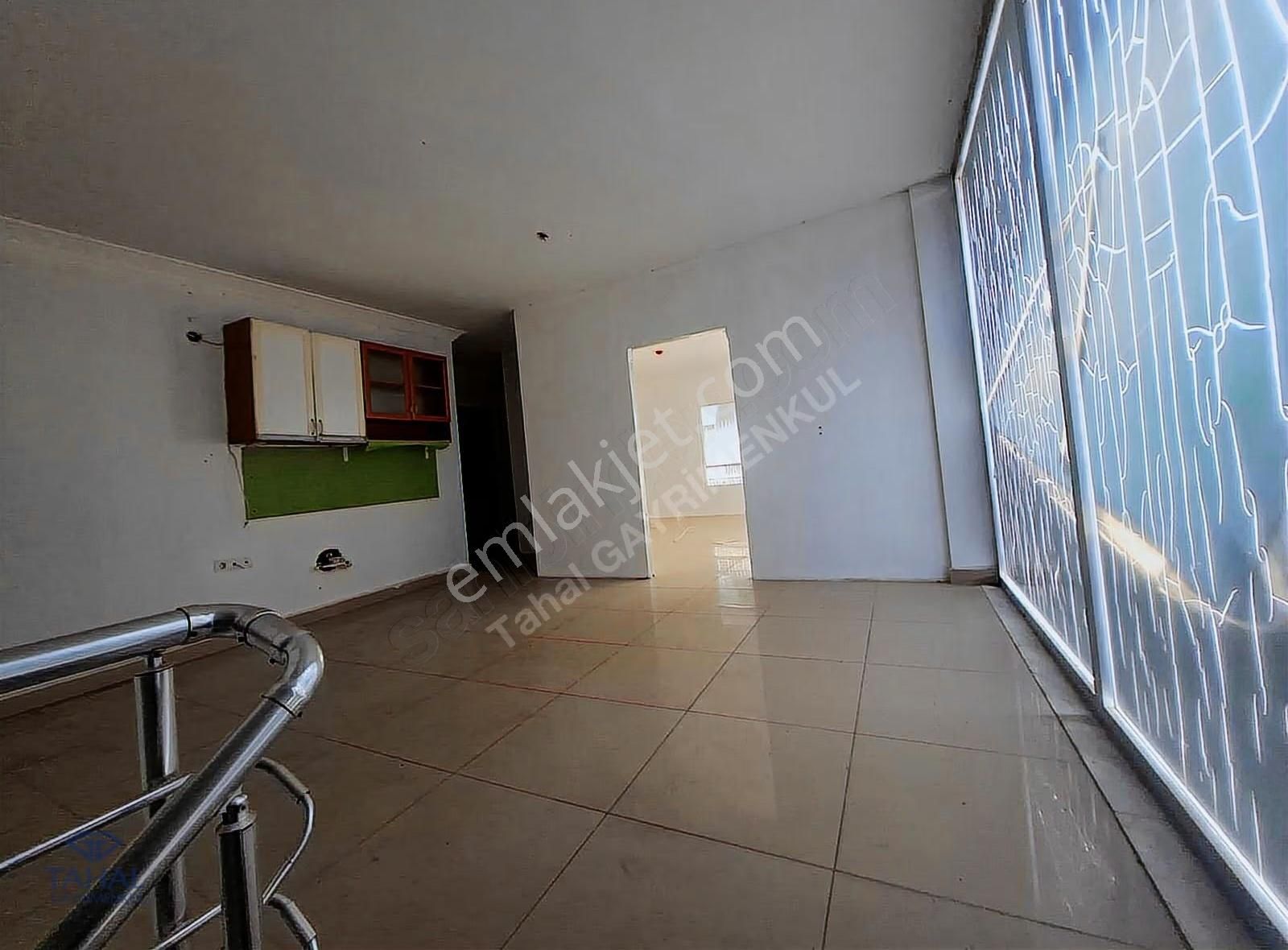 Sütçüler'de Cadde Üzeri 3 Katlı 800 M2 Kiralık Dükkan - Görsel 7