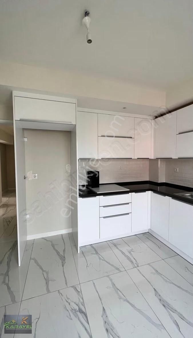 Serdivan Yazlık'ta 1 Yaşında, 133 M² Geniş 3+1 Ara Kat Daire - Görsel 11