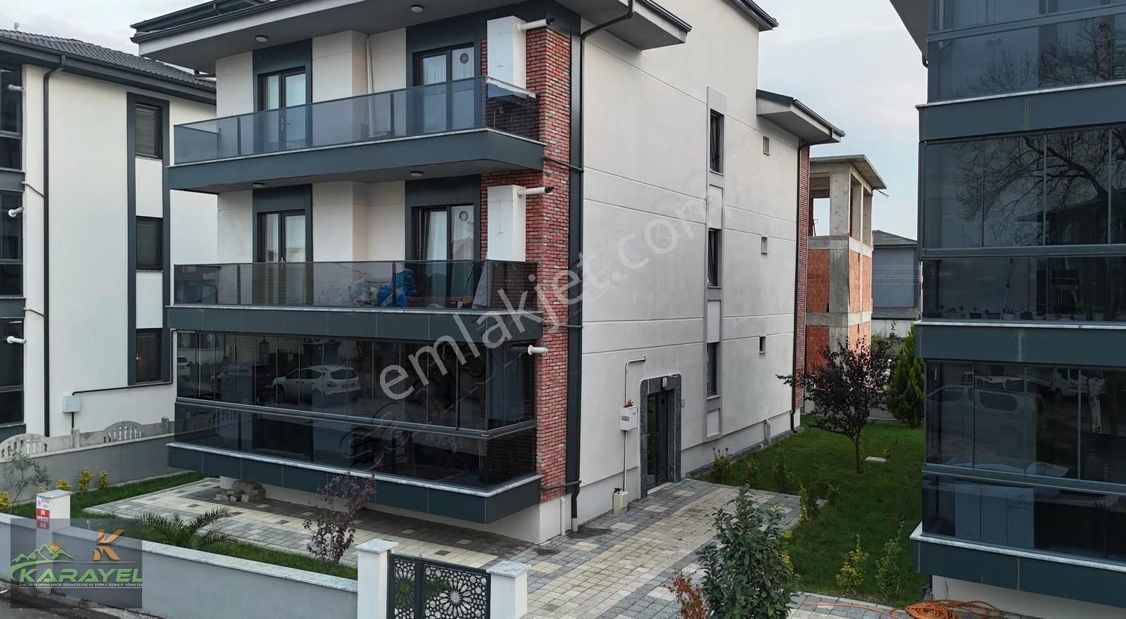 Serdivan Yazlık'ta 1 Yaşında, 133 M² Geniş 3+1 Ara Kat Daire - Görsel 7