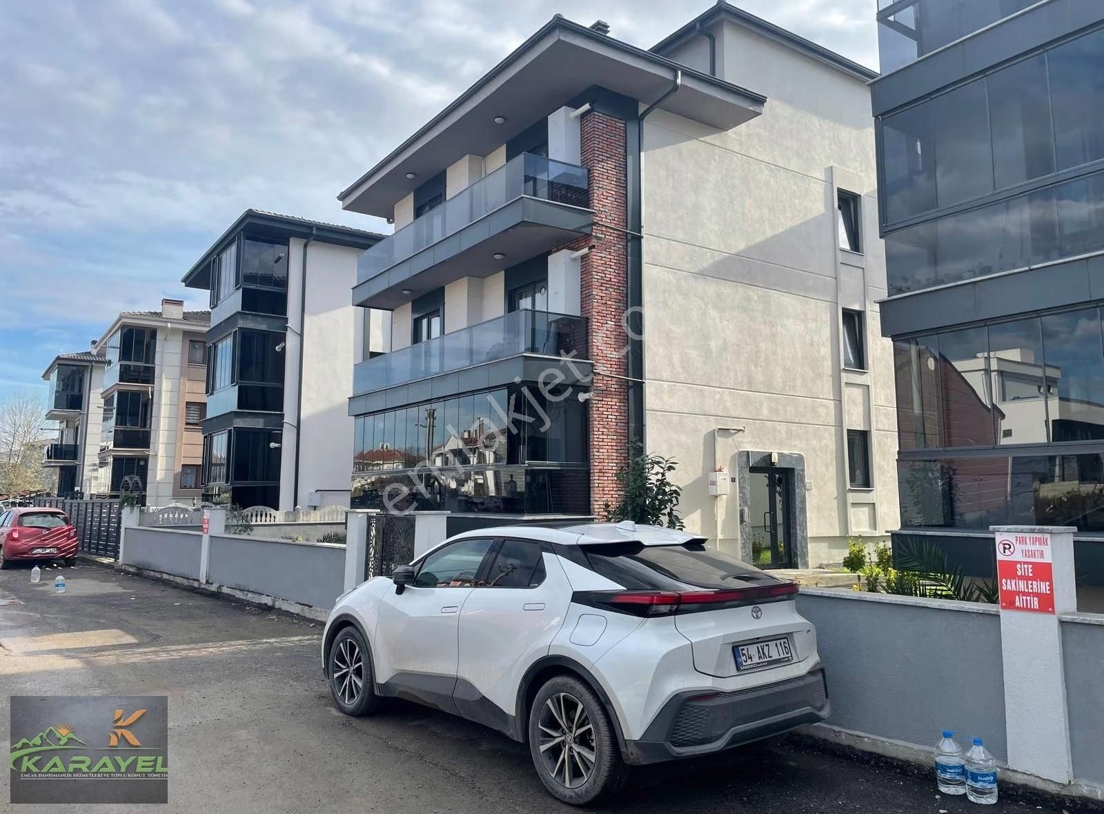 Serdivan Yazlık'ta 1 Yaşında, 133 M² Geniş 3+1 Ara Kat Daire - Görsel 28
