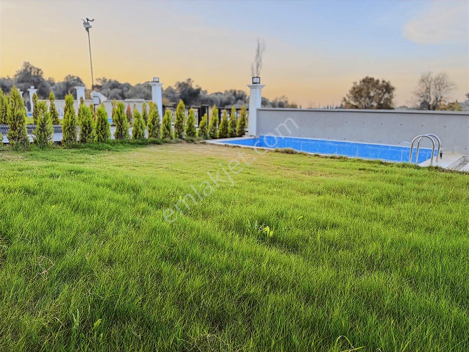 Kuşadası Davutlarda Satılık Özel Havuzlu Villa - Görsel 15