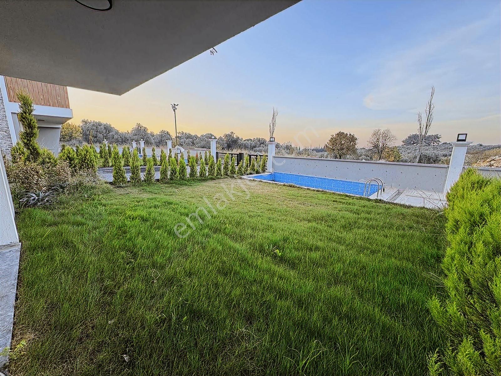 Kuşadası Davutlarda Satılık Özel Havuzlu Villa - Görsel 13