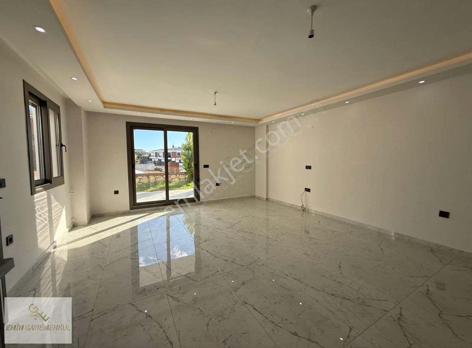 Sıfır 3+1 Bahçeli Uygun Fiyatlı Villa - Görsel 3