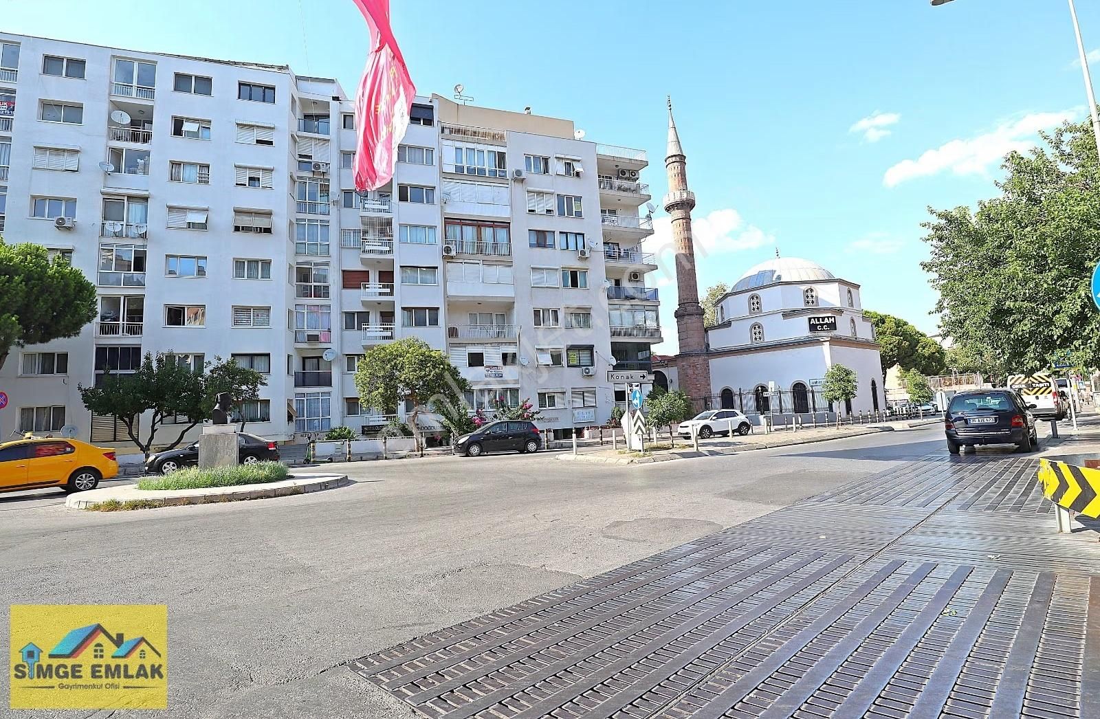 Simge'den Mithatpaşa Caddesi Yanı Hamam Sokağında Kiralık İşyeri - Görsel 8