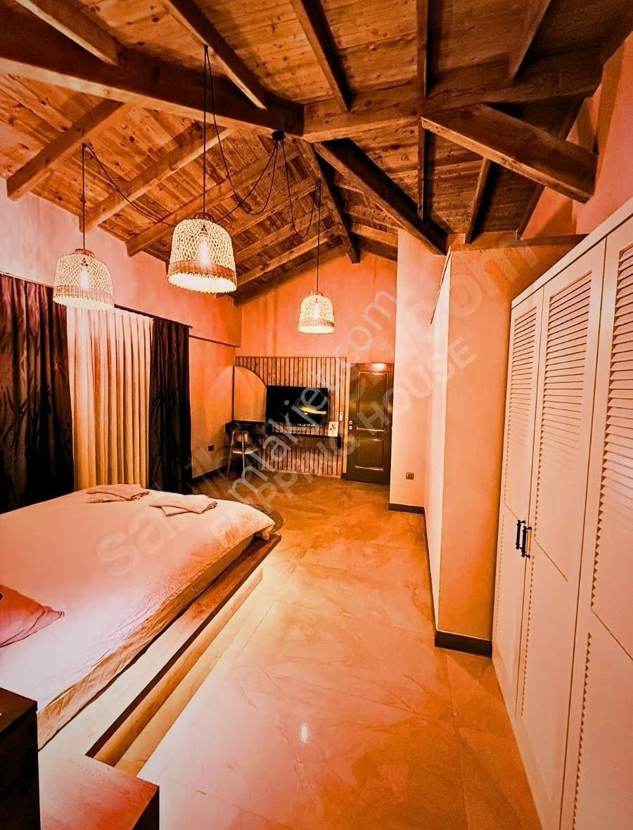 Üzümlü De 2+1 Esyali Havuzlu,saunalı Kiralik Villa - Görsel 12