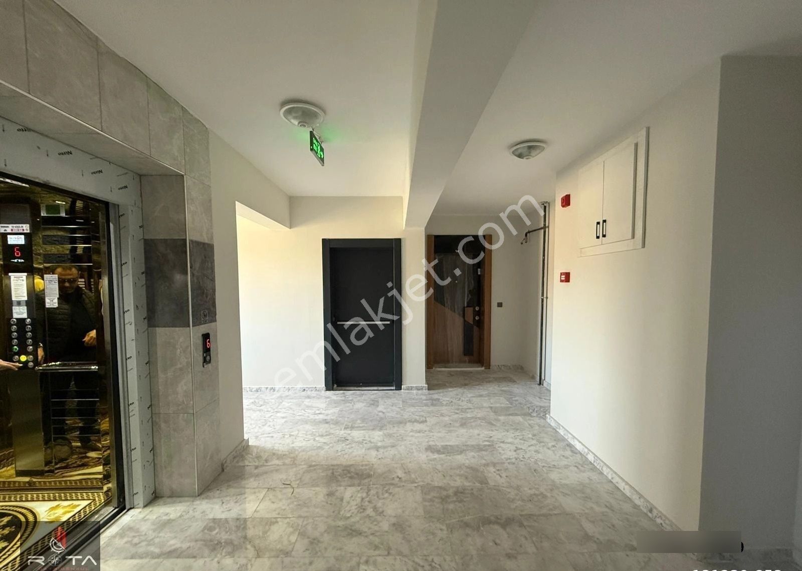 Rota'dan Bulvar Üzeri 6.kat Teras Balkonlu 3+1 E.banyo&giyinme O - Görsel 3