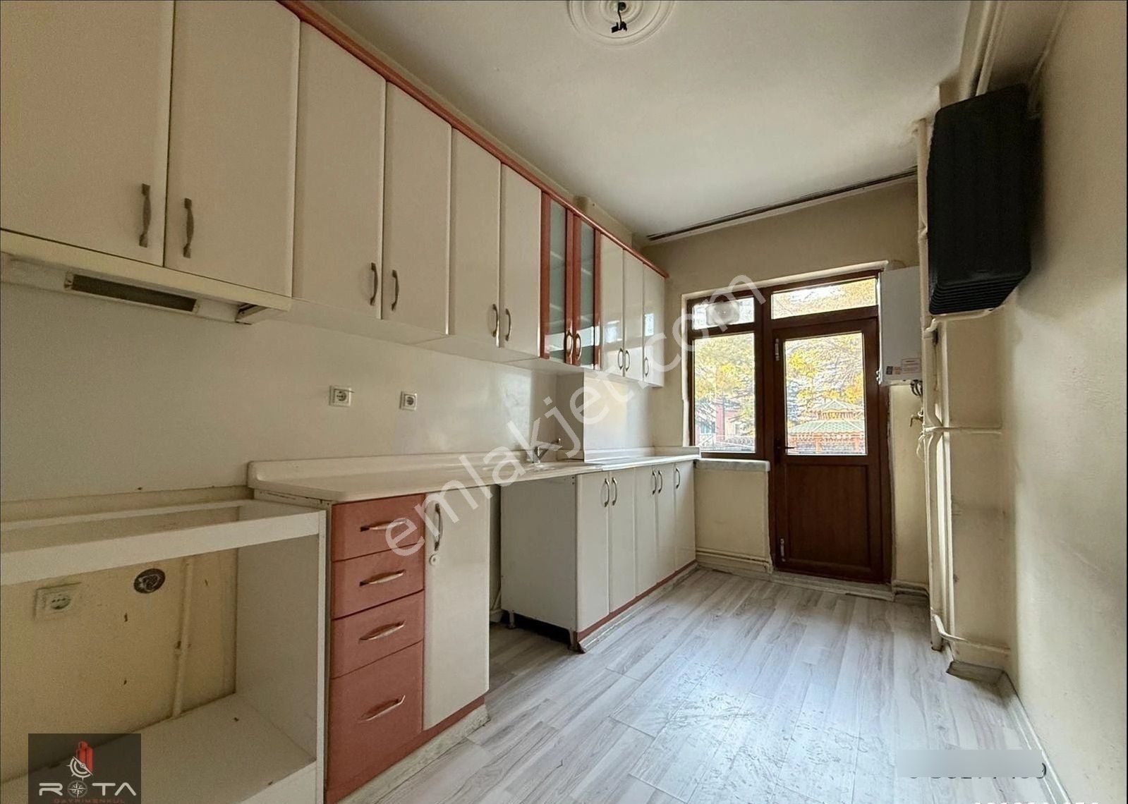 Rota'dan Yürüyüş Park Manzaralı Ara Kat Yapılı 3+1 Y.giriş Daire - Görsel 34