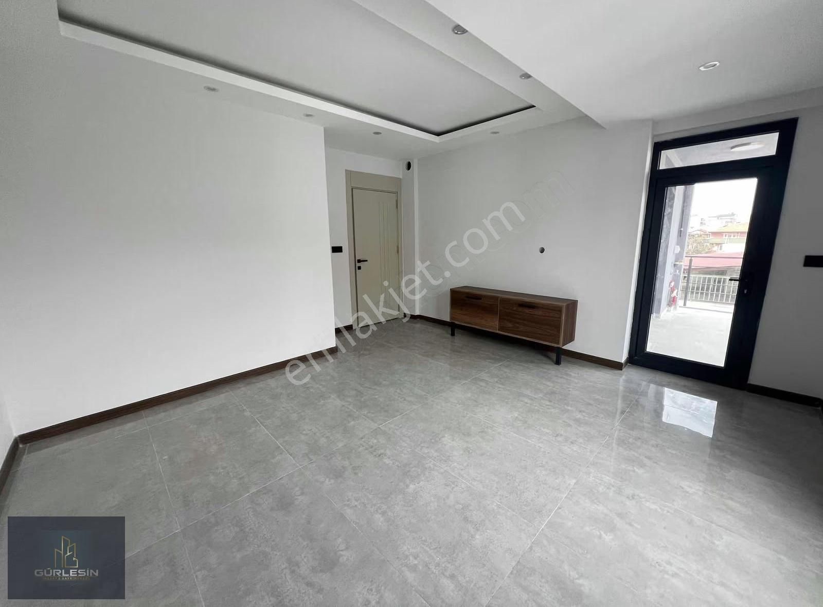 Kıbrıs Şehitler Caddesinde Satılık Sıfır Daire - Görsel 14