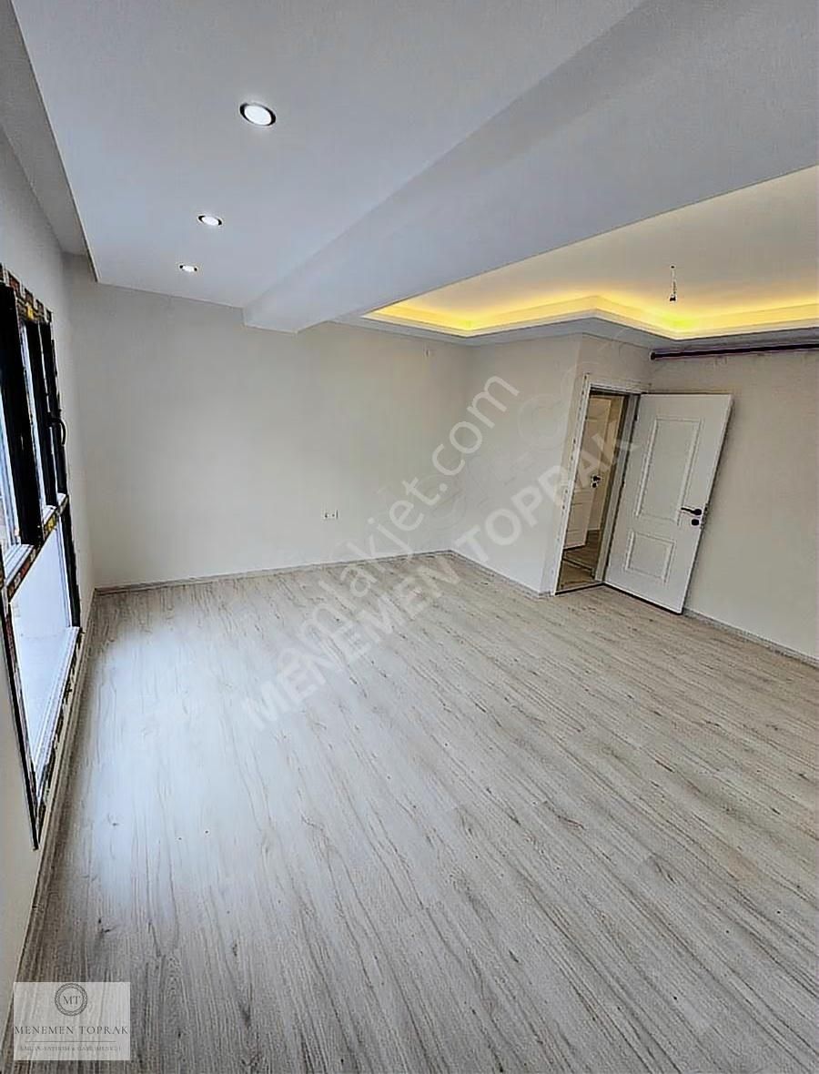 Menemen Merkezi Konumda 4+1 Dubleks Teraslı Daire - Görsel 34
