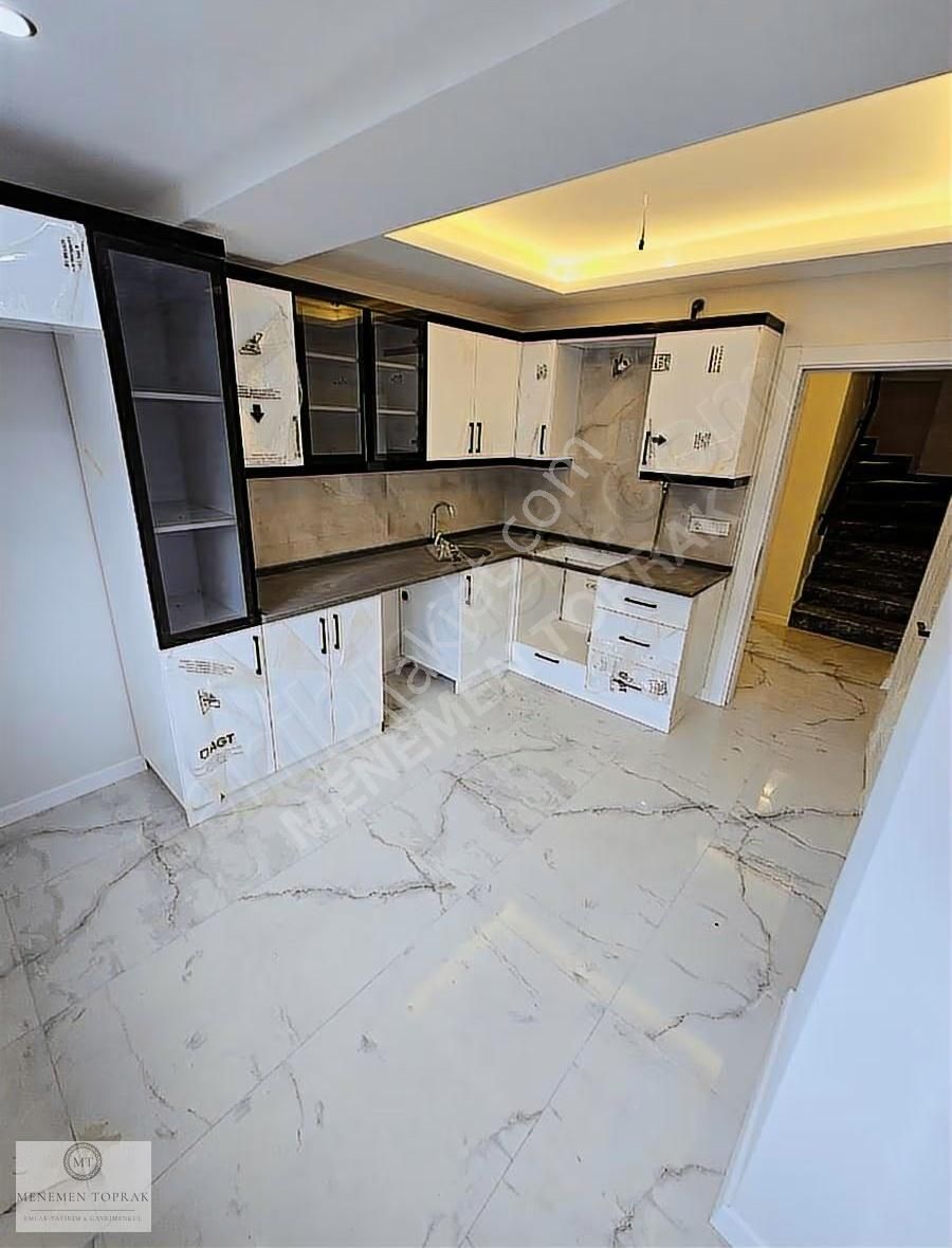Menemen Merkezi Konumda 4+1 Dubleks Teraslı Daire - Görsel 19