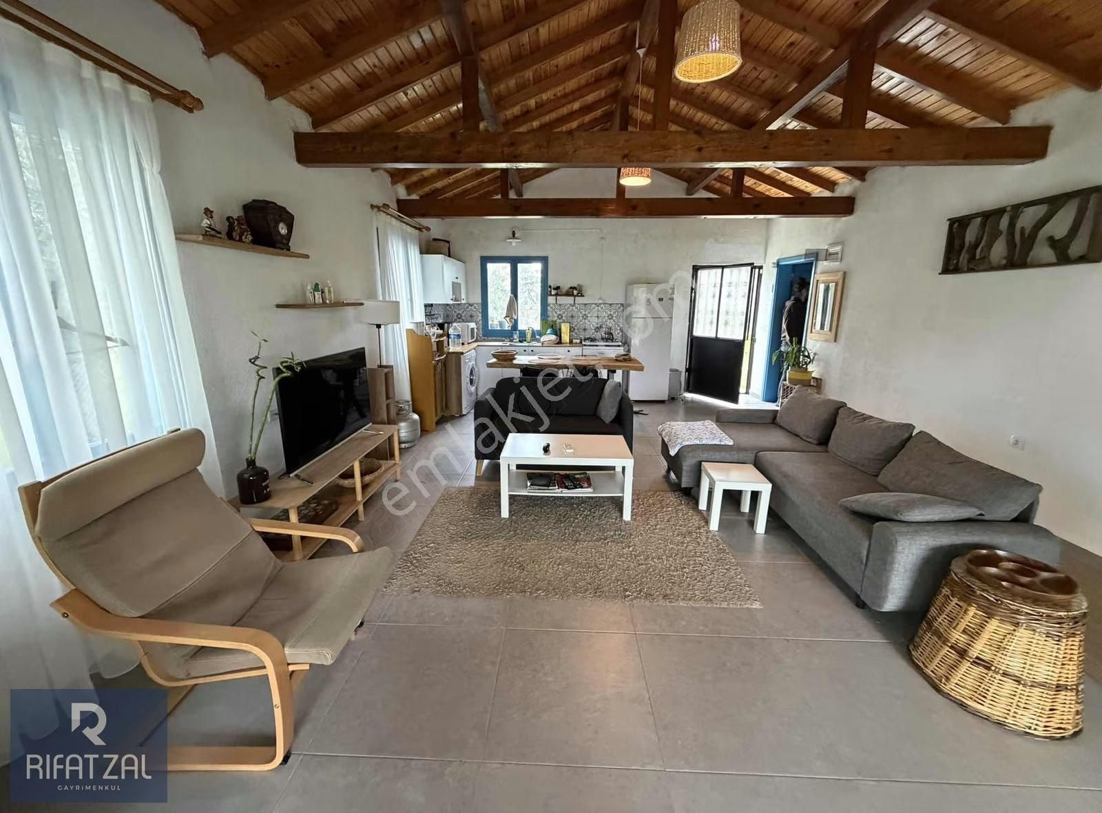 Sahilkent'te Denize 500m 2+1 Şömineli/klimalı Eşyalı Müstakil Ev - Görsel 3