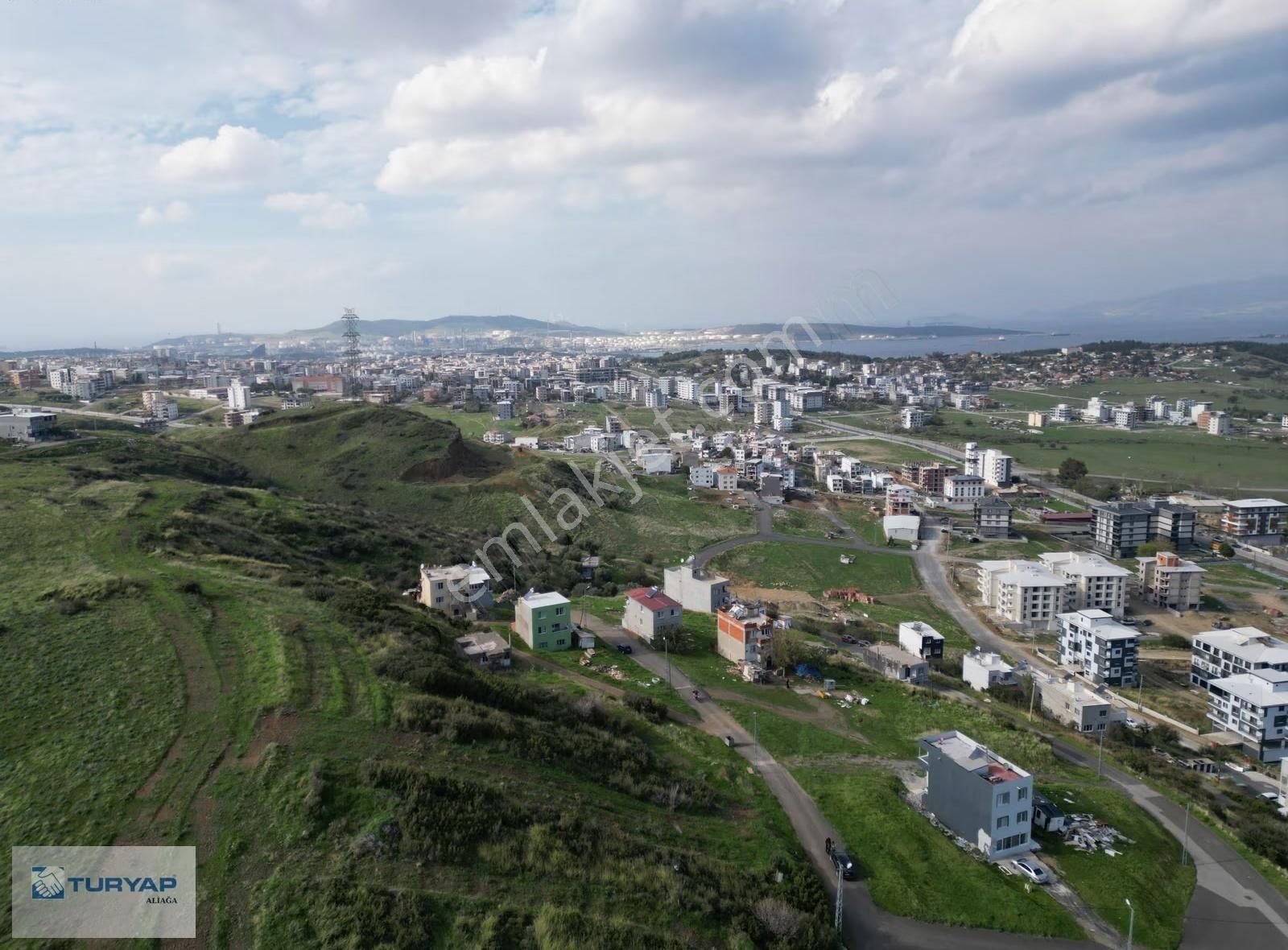 Aliağanın Gelişmekte Olan Bölgesinde Satılık İmarlı Arsa - Görsel 10