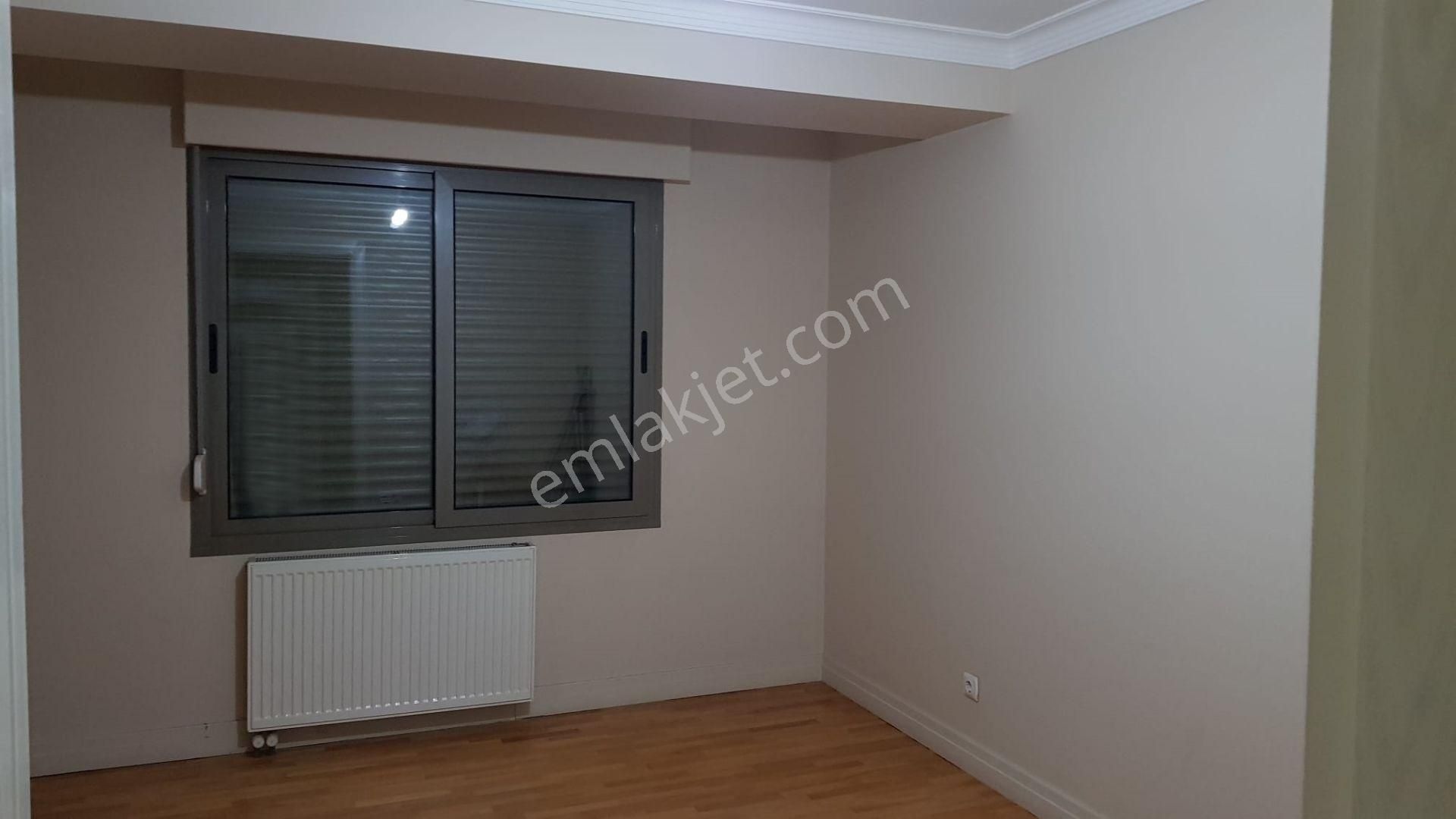 Bostanlı C. Gürsel De Tiyatro Karşısı Önü Açık Ebeveyn Ban. 3+1 - Görsel 12