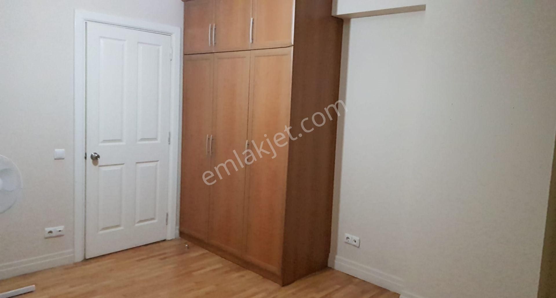 Bostanlı C. Gürsel De Tiyatro Karşısı Önü Açık Ebeveyn Ban. 3+1 - Görsel 17