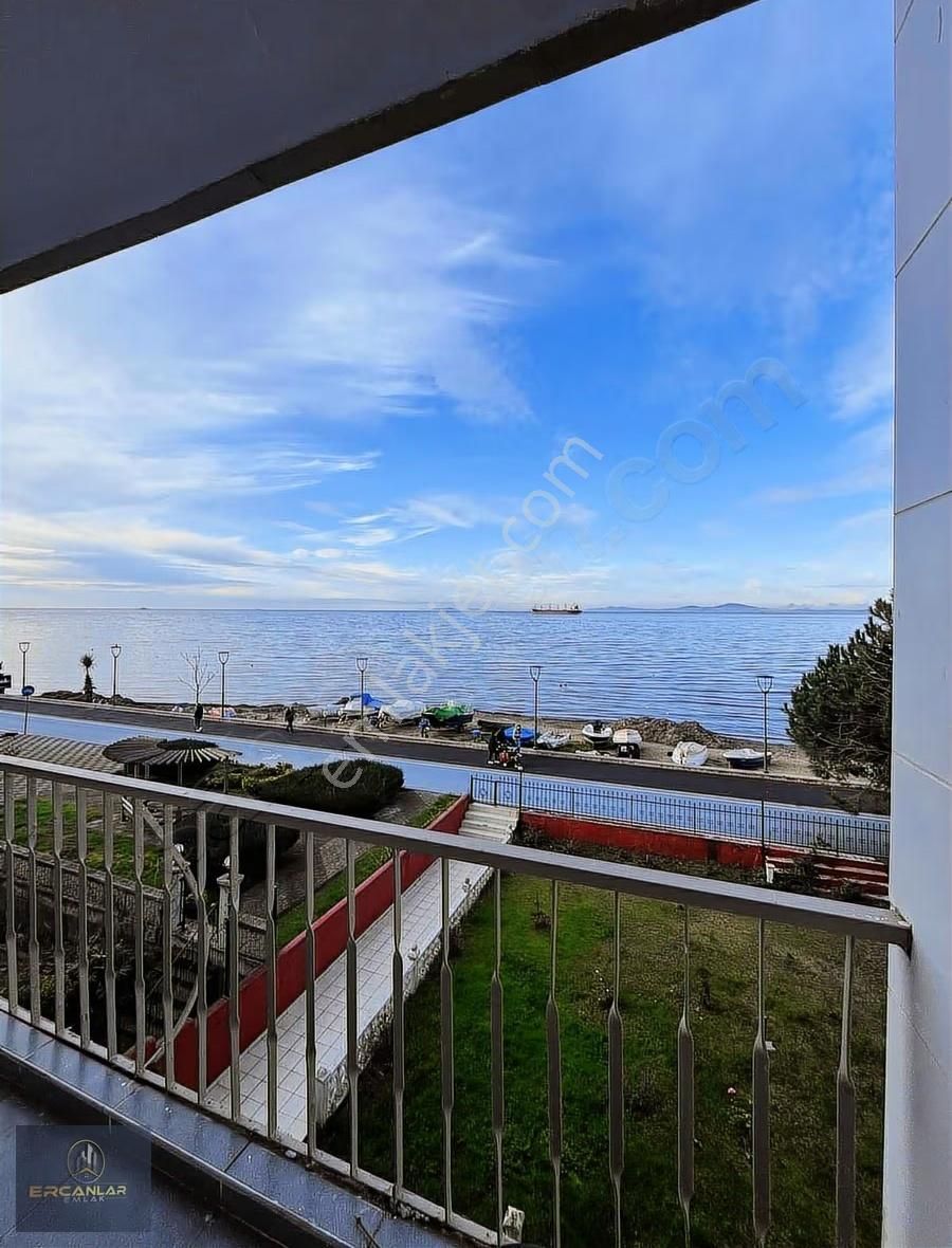 Ercanlar Emlaktan Kıralık Full Deniz Manzaralı Ve Eşyalı Daire - Görsel 3