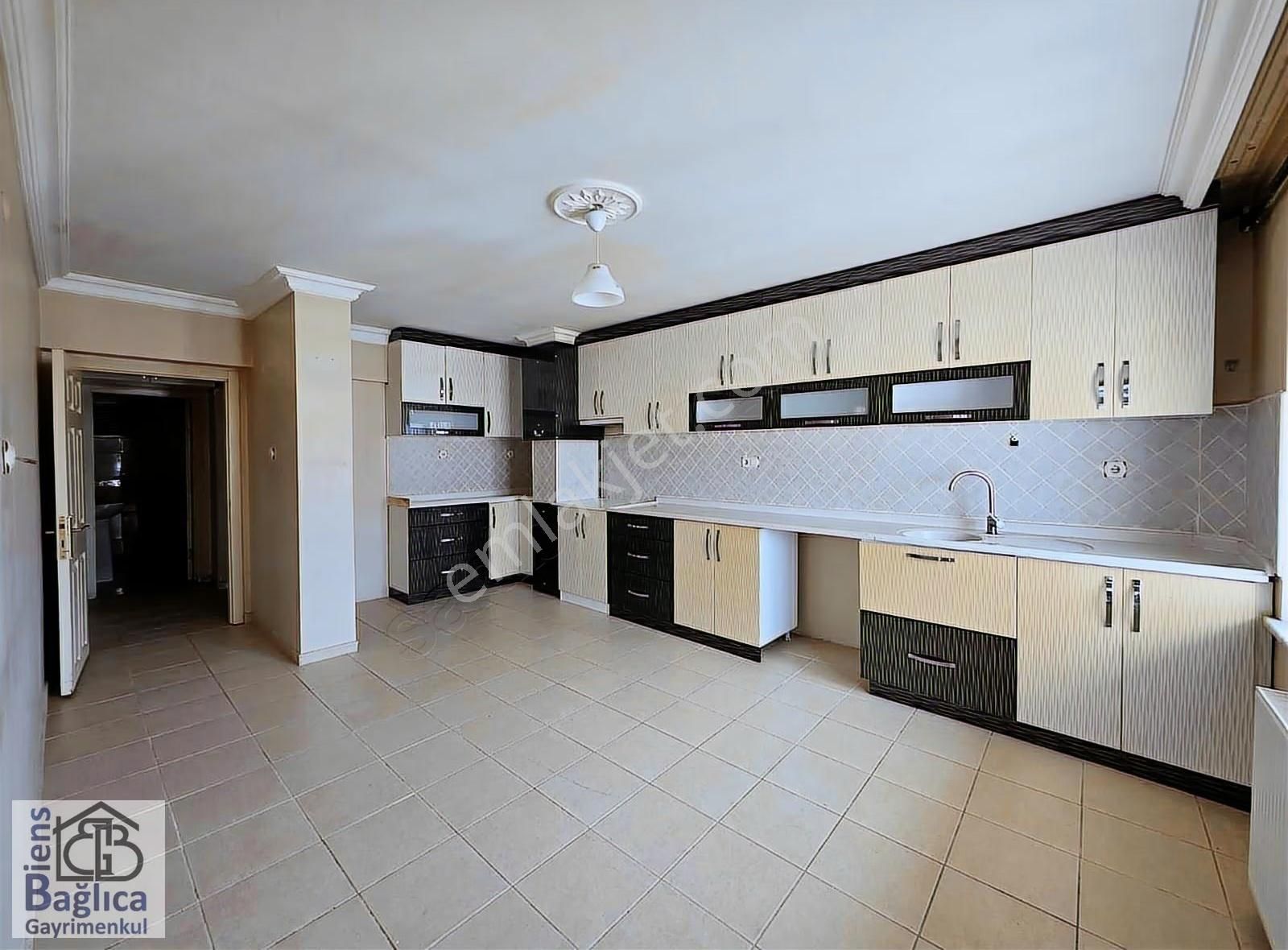 Biens'ten Bağlıcada Muhteşem Manzaralı 3+1 Daire - Görsel 13