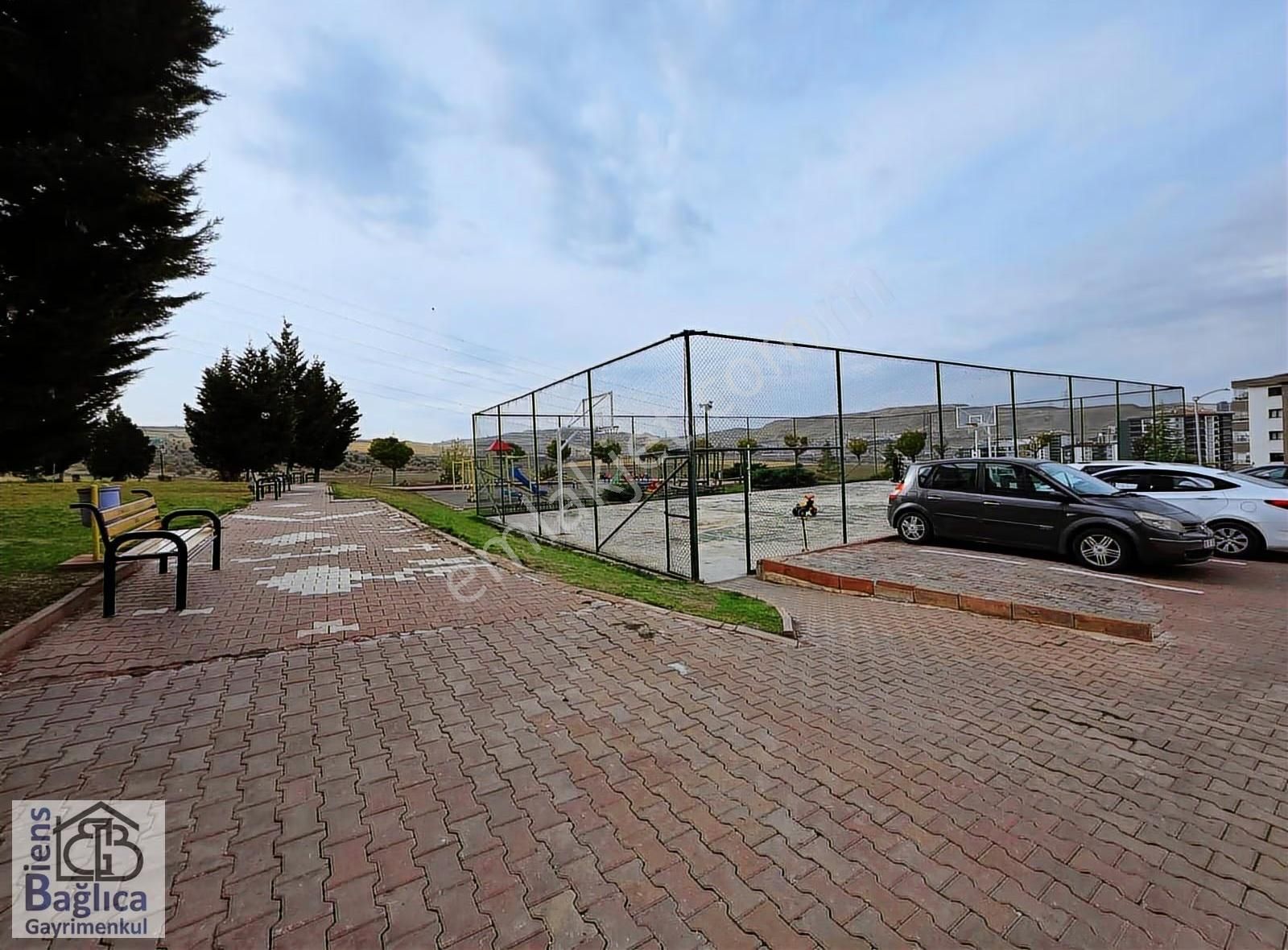 Biens'ten Bağlıcada Muhteşem Manzaralı 3+1 Daire - Görsel 16